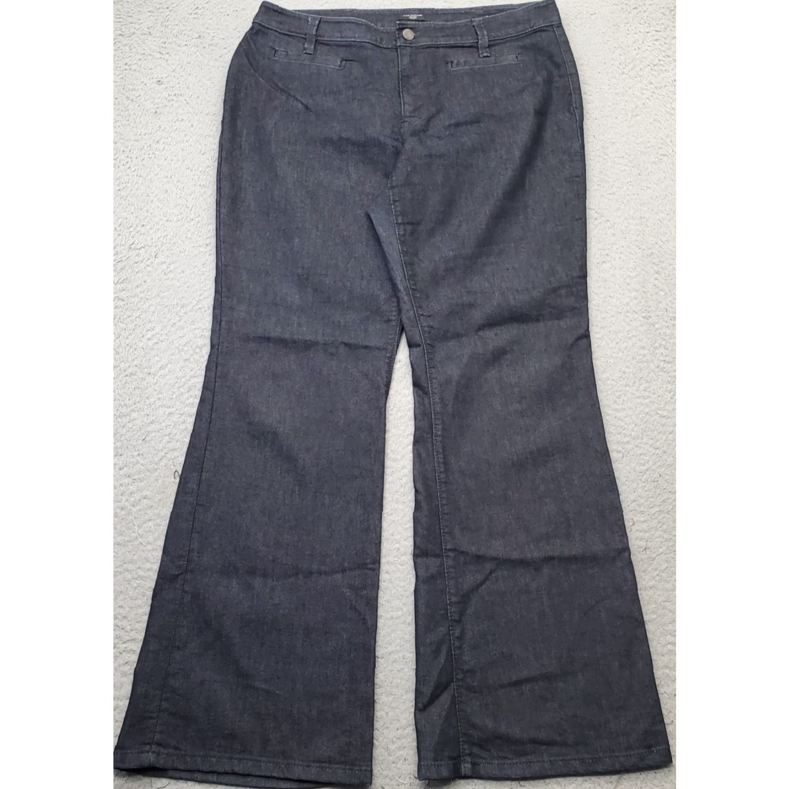 Ann Taylor Ann Taylor Womens Jeans Flare Navy 10P Petite Curvy Denim Dark Wash Flat Front Jeans Size 32" / US 10 / IT 46 - 2 Thumbnail