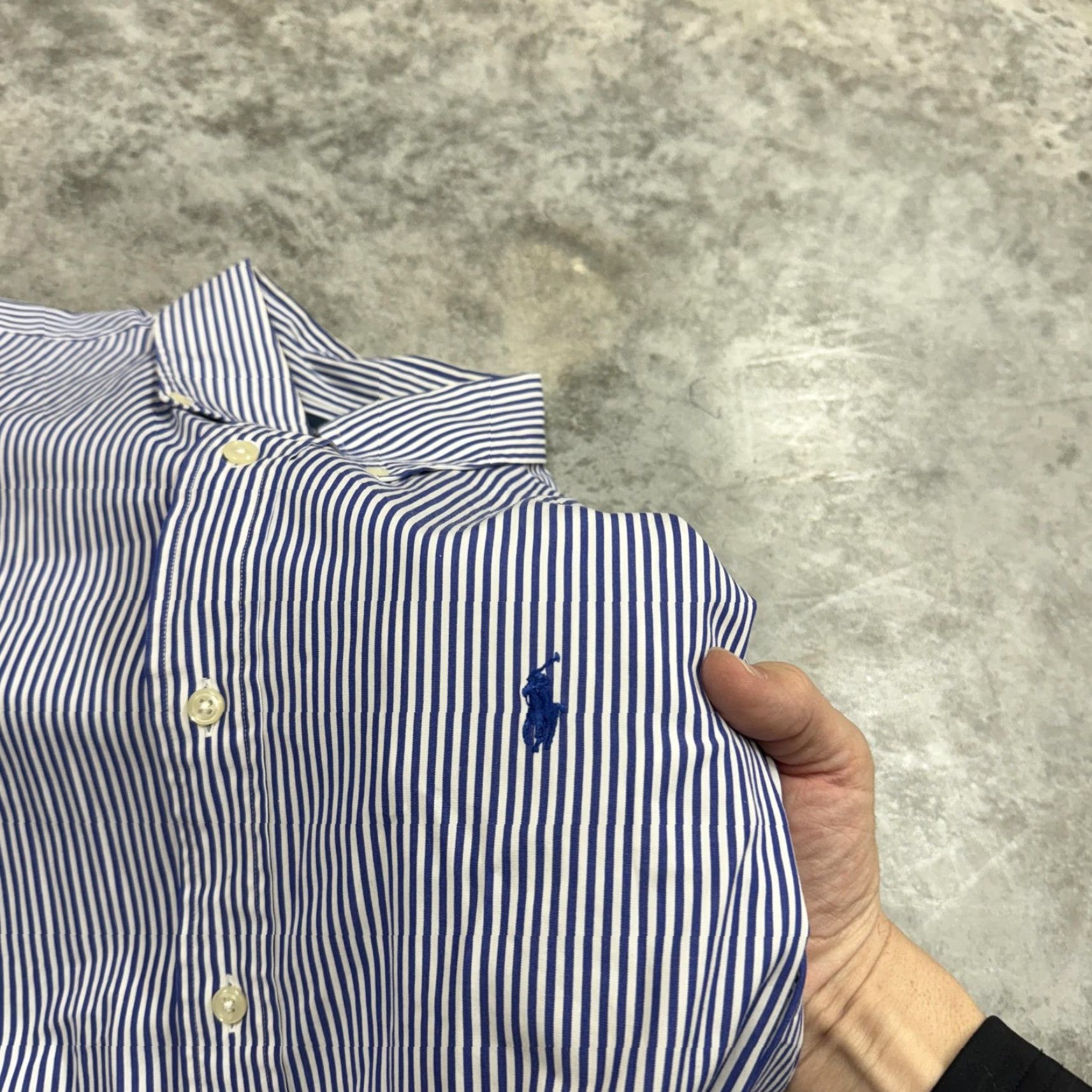 Ralph Lauren Ralph Lauren Shirt Mens L Blue White Striped Classic Fit Button-Down Logo Embroidered 16.5 35 Long Sleeve Button Up Size US L / EU 52-54 / 3 - 4 Thumbnail