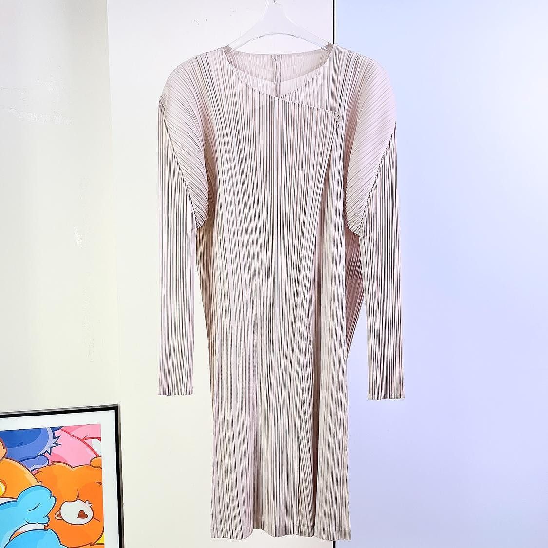 Pleats Please Issey Miyake Pleats Please Issey Miyake Pleated Long Sleeve Top Size 3 Size M / US 6-8 / IT 42-44 - 1 Thumbnail
