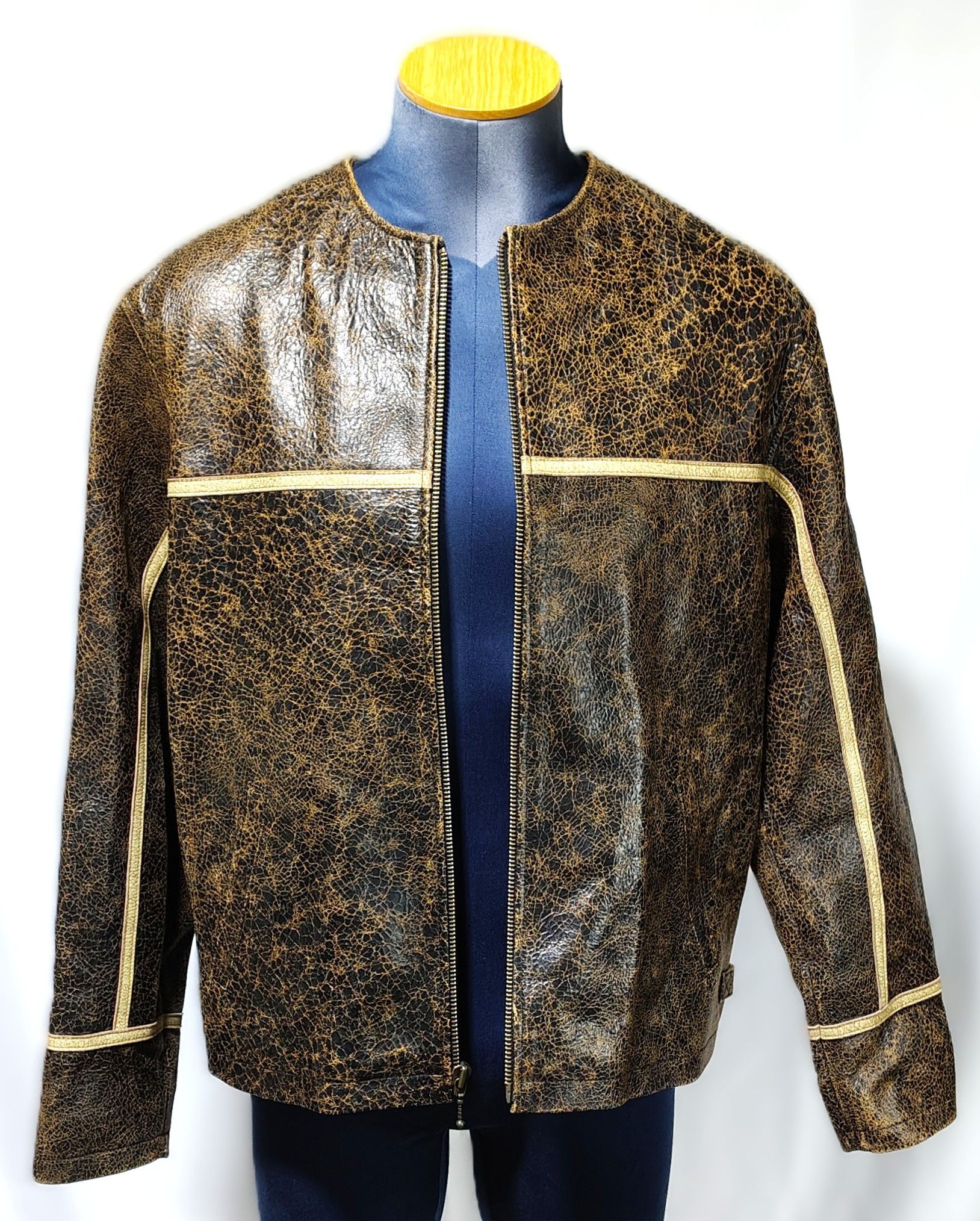 Guess Veste Guess USA en cuir craquelé Neuve avec étiquette Size US L / EU 52-54 / 3 - 5 Thumbnail