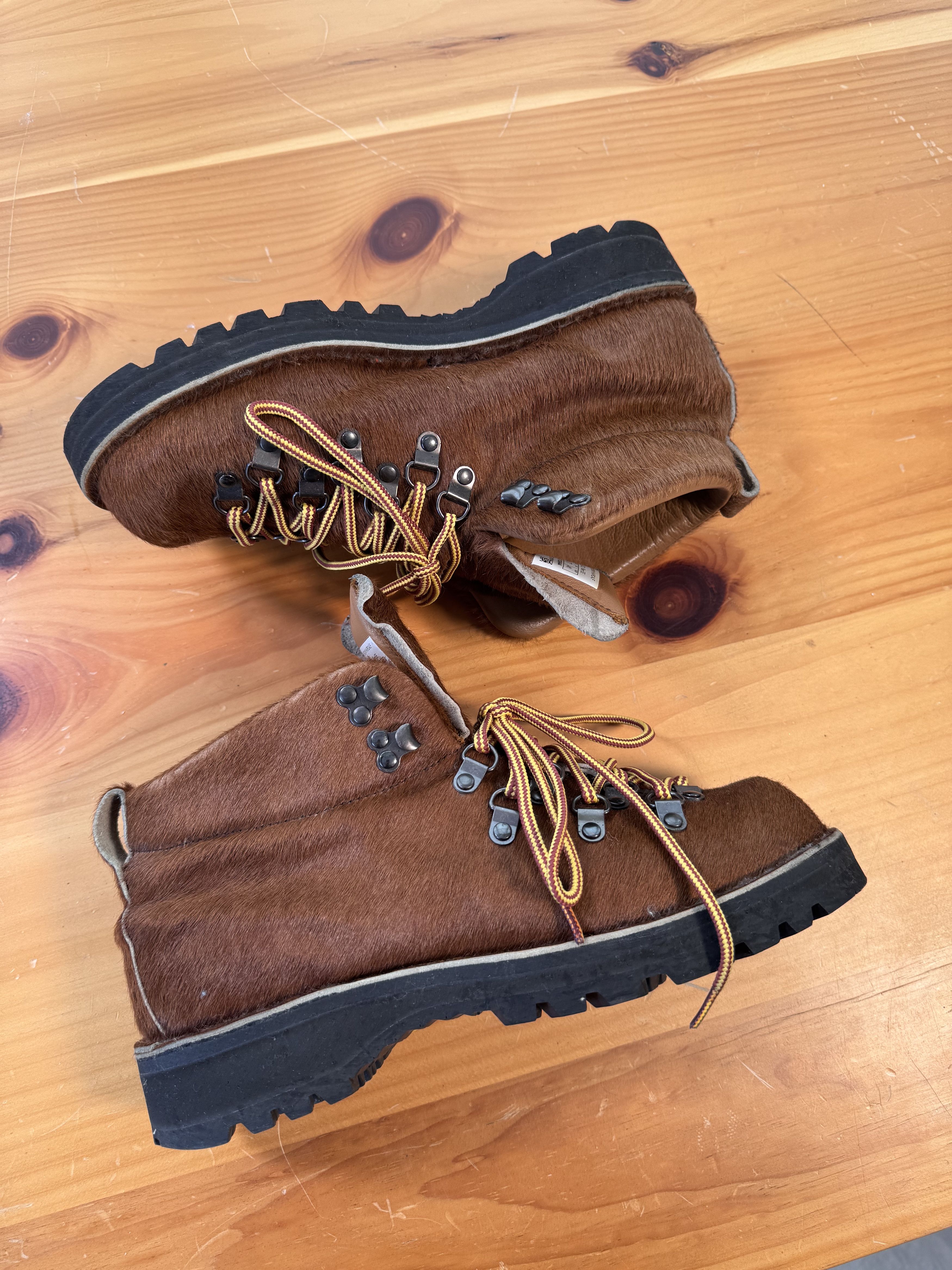 Danner Danner Fur Boots Size US 7.5 / EU 40-41 - 1 Thumbnail
