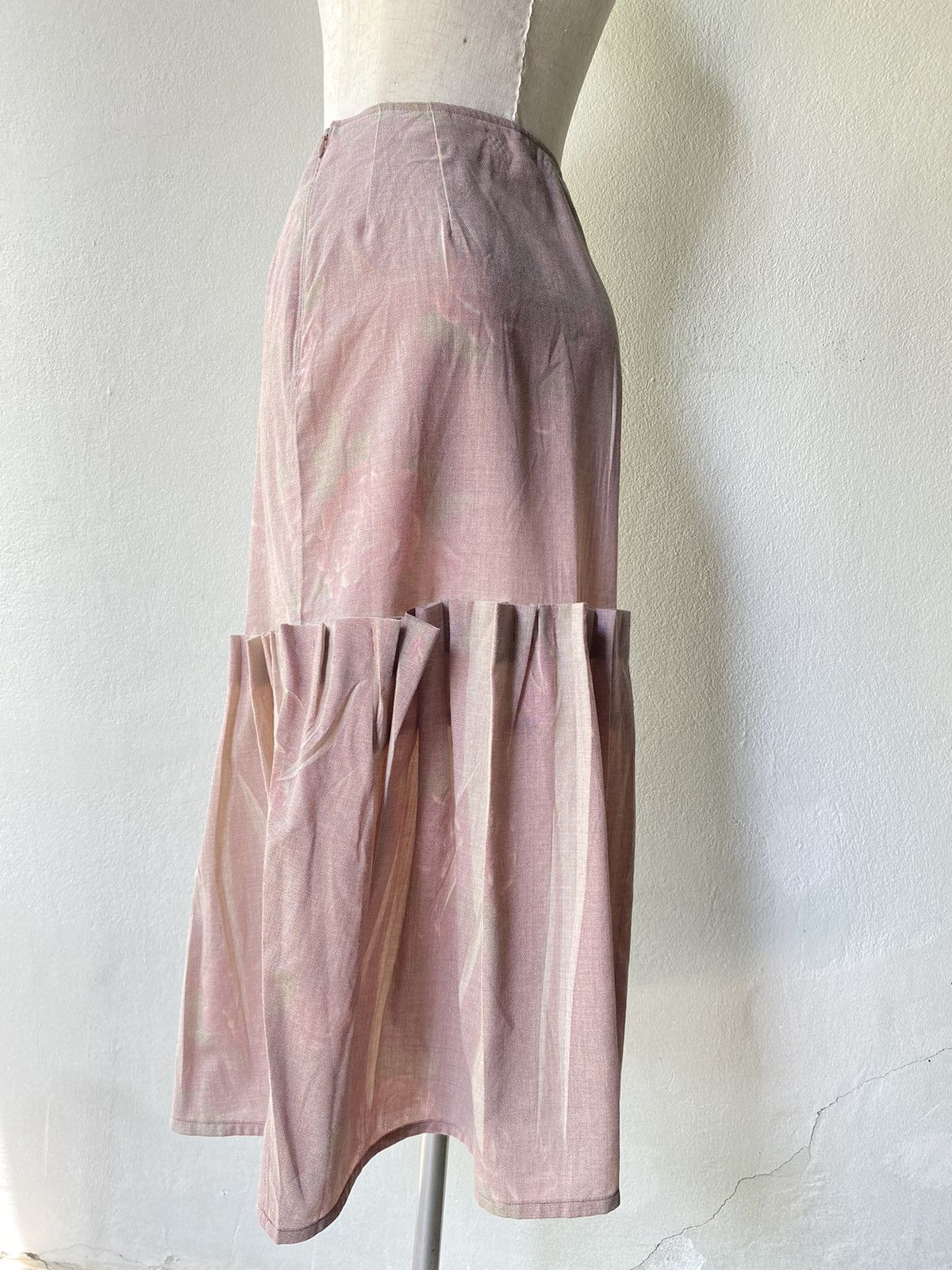Sunao Kuwahara I.S. sunao kuwahara Avant-garde Layered Printed Skirt Size 27" / US 4 / IT 40 - 1 Thumbnail