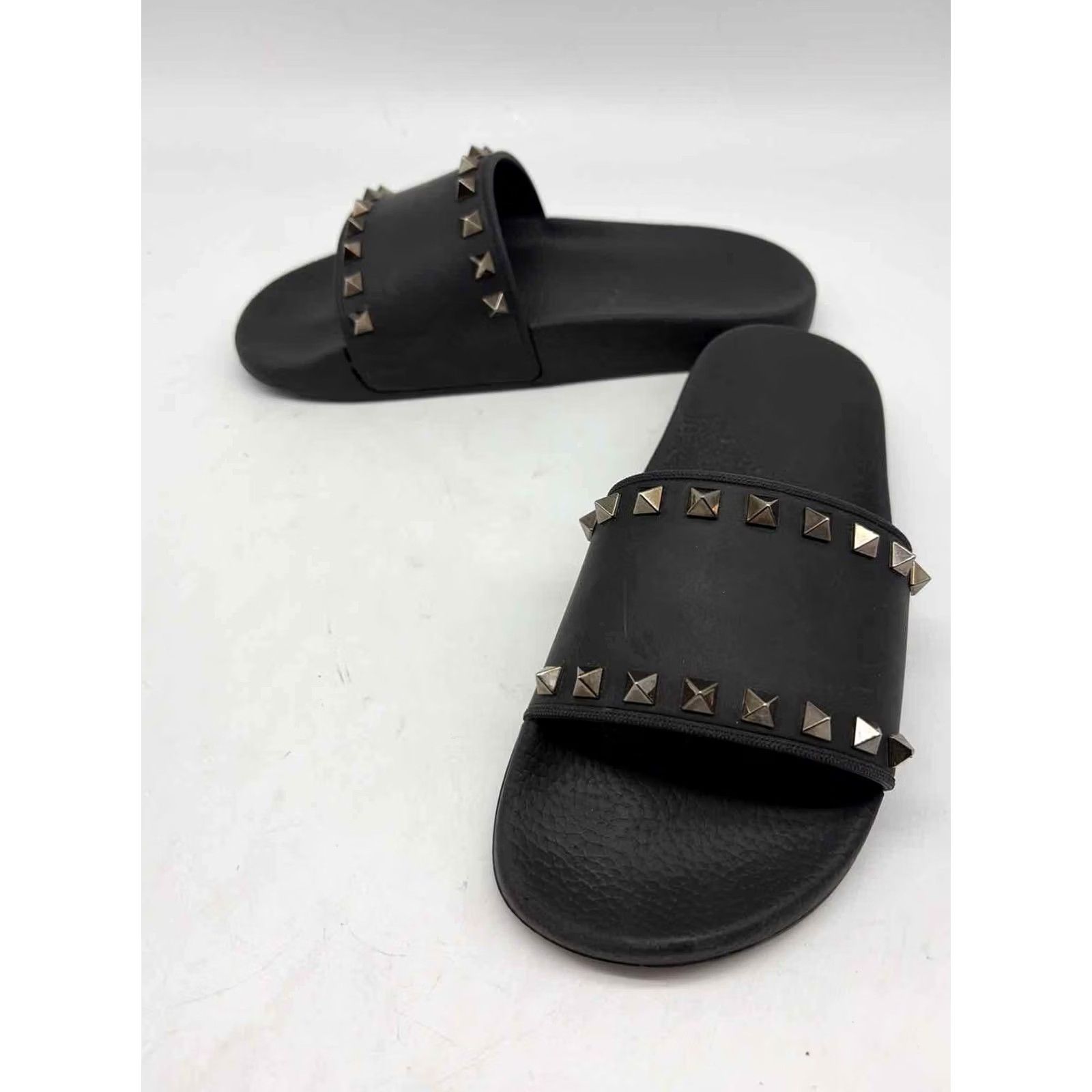 Valentino Valentino Black Size 37 Rockstud Slide Flats Size US 7 / IT 37 - 2 Thumbnail