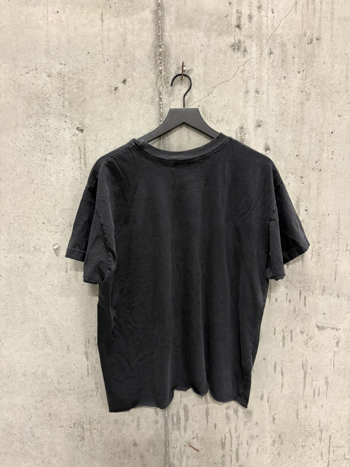 Vintage Vintage Blank Shirt Thrash Fade Distressed Grunge Band Boxy Size US XL / EU 56 / 4 - 3 Thumbnail