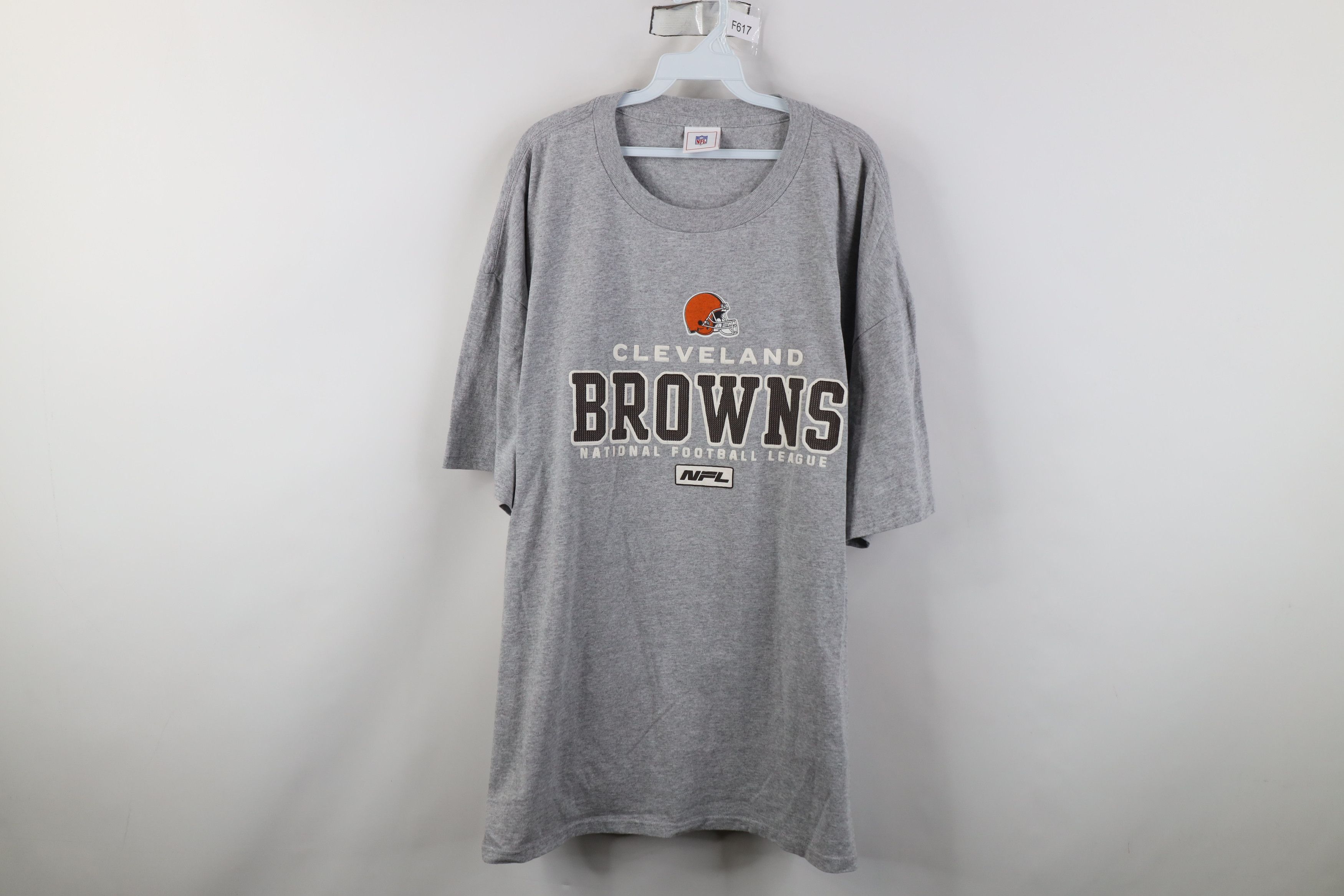 Vintage Vintage NFL Cleveland Browns Football Short Sleeve T-Shirt Size US XXL / EU 58 / 5 - 1 Thumbnail