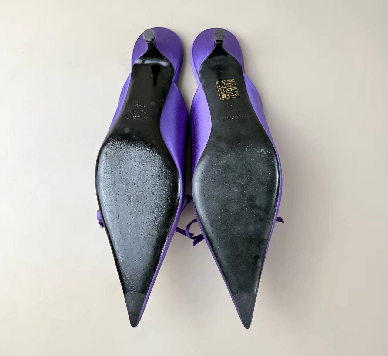 Balenciaga Balenciaga low heel dark purple satin pumps with bow detail Size US 5.5 / IT 35.5 - 5 Thumbnail
