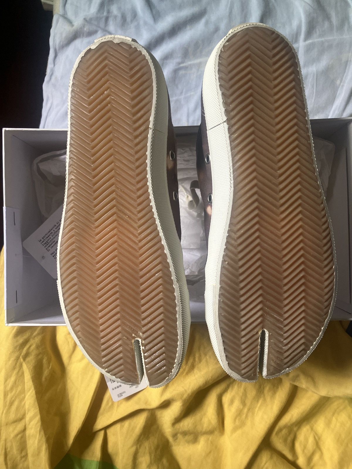 Maison Margiela Maison Margiela 20SS Tabi Tie Dye Pattern Low-cut Sneakers Size US 8 / EU 41 - 16 Thumbnail