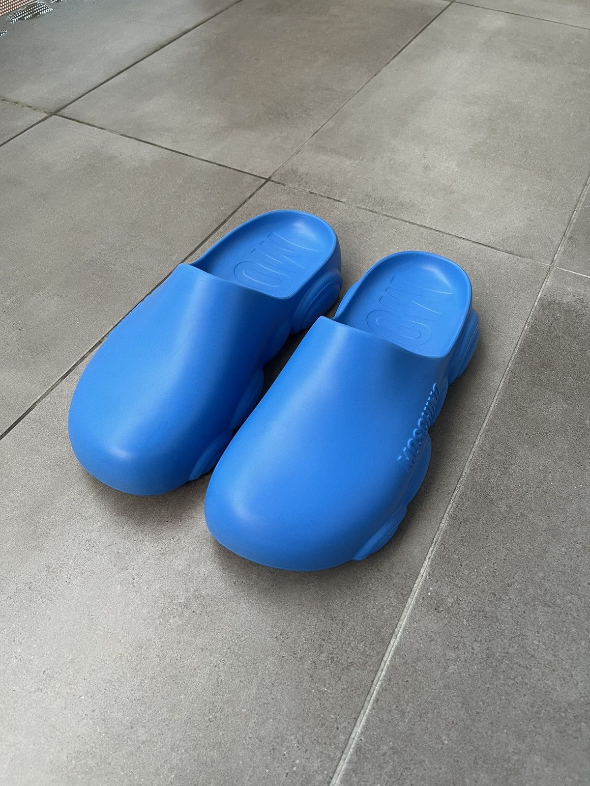 Moschino !DS! SS23 Moschino Cobalto Blue Gummy Bear Mules Size US 10.5 / EU 43-44 - 6 Thumbnail