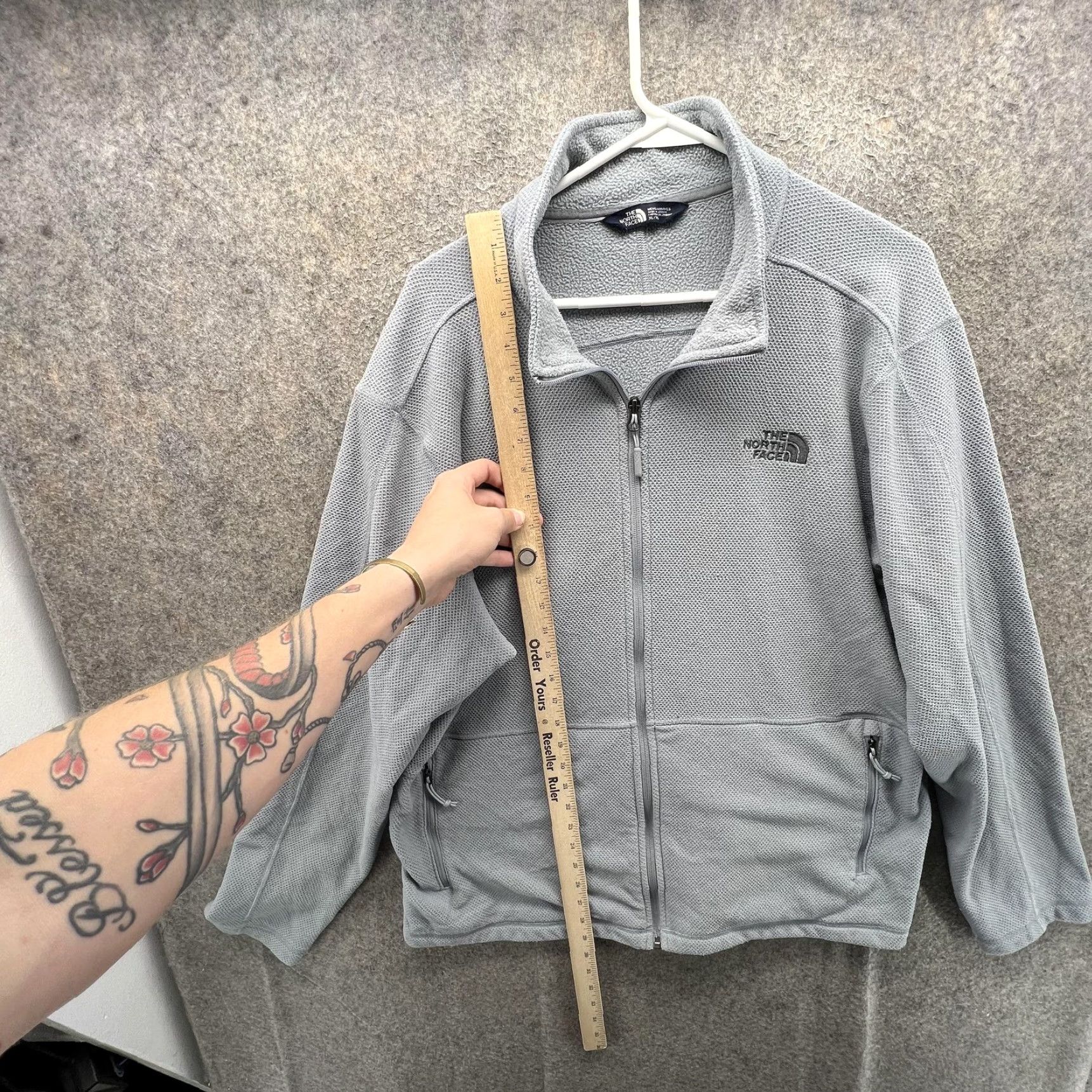 The North Face The North Face Fleece Jacket Mens XL Gray Full Zip Outdoor Hiking Warm Trail Shirt Mens XL Gray Full Zip Jacket Size US XL / EU 56 / 4 - 3 Thumbnail