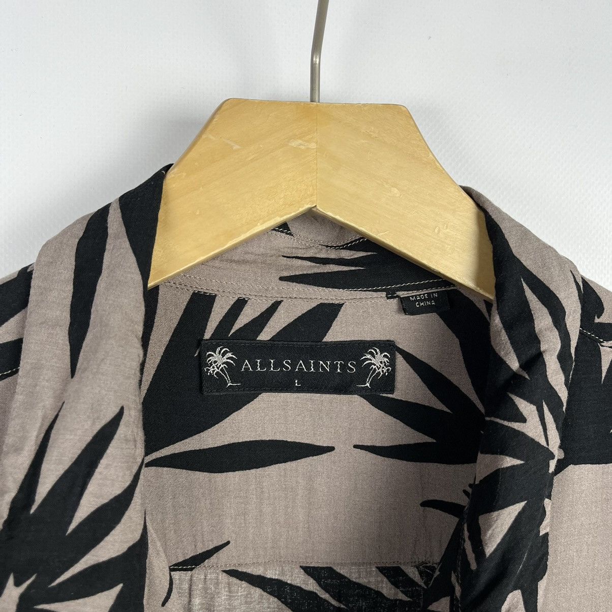 Allsaints Designer Allsaints Bhutan y2k viscose Hawaii shirt Size US L / EU 52-54 / 3 - 2 Thumbnail