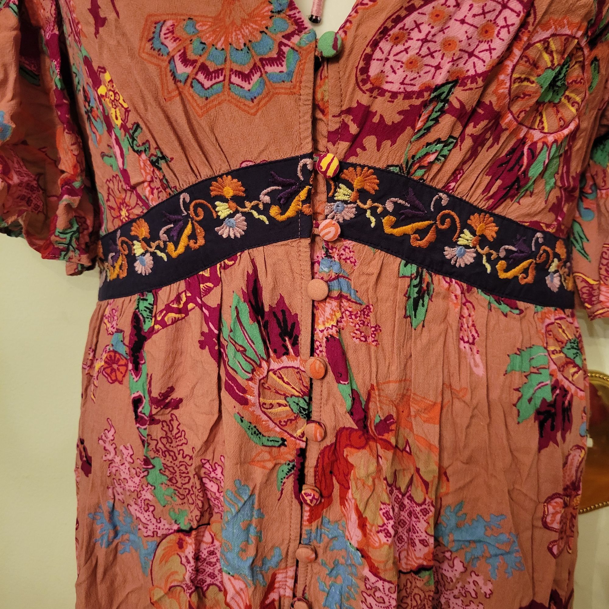 Anthropologie Anthropologie M Bohemian Floral Maxi Dress Flutter Sleeves V Size M / US 6-8 / IT 42-44 - 7 Thumbnail
