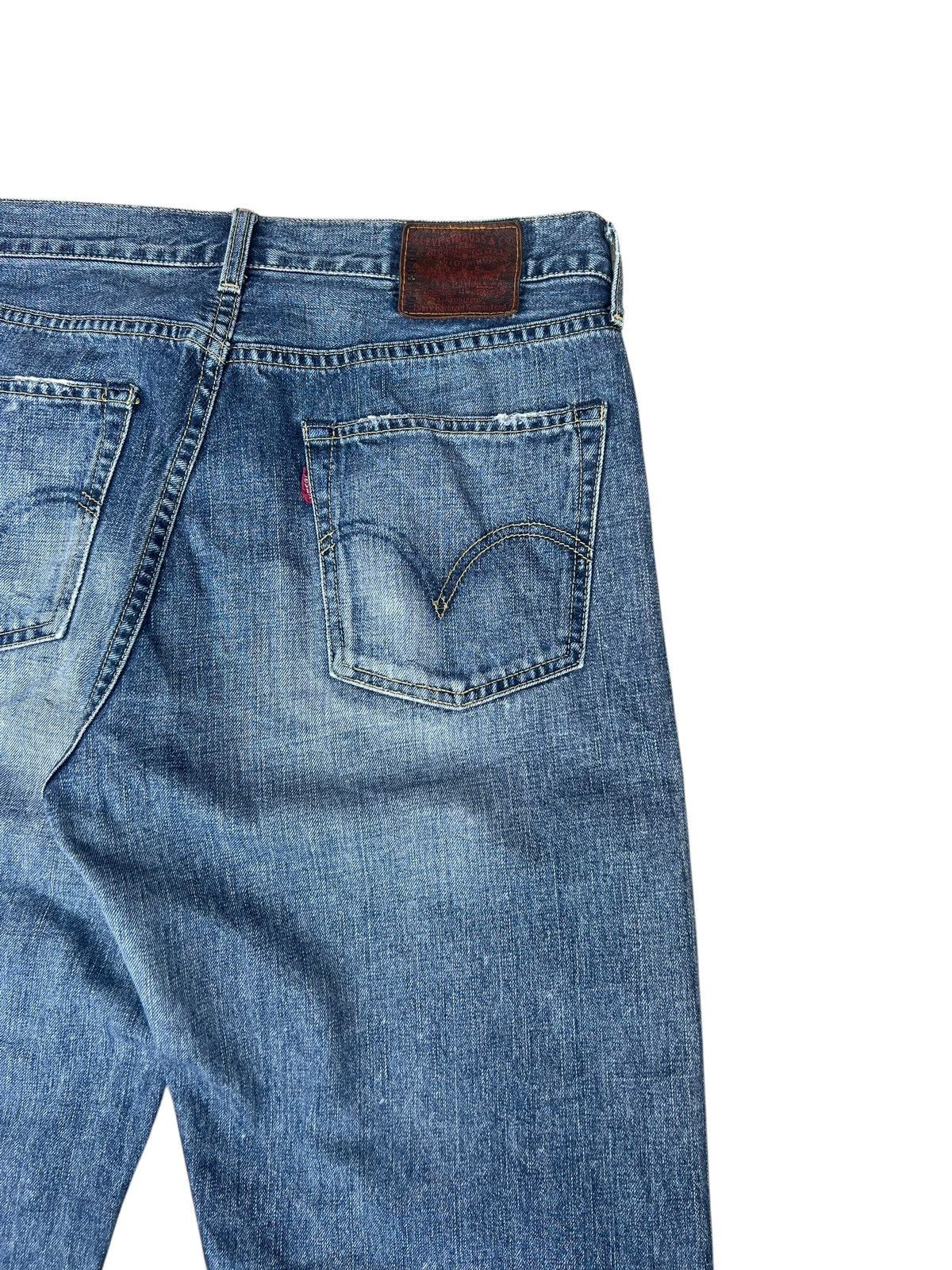 Levi's 2006 Levi’s 503 Leather Patch Distressed Faded Denim Jeans Size US 34 / EU 50 - 17 Thumbnail