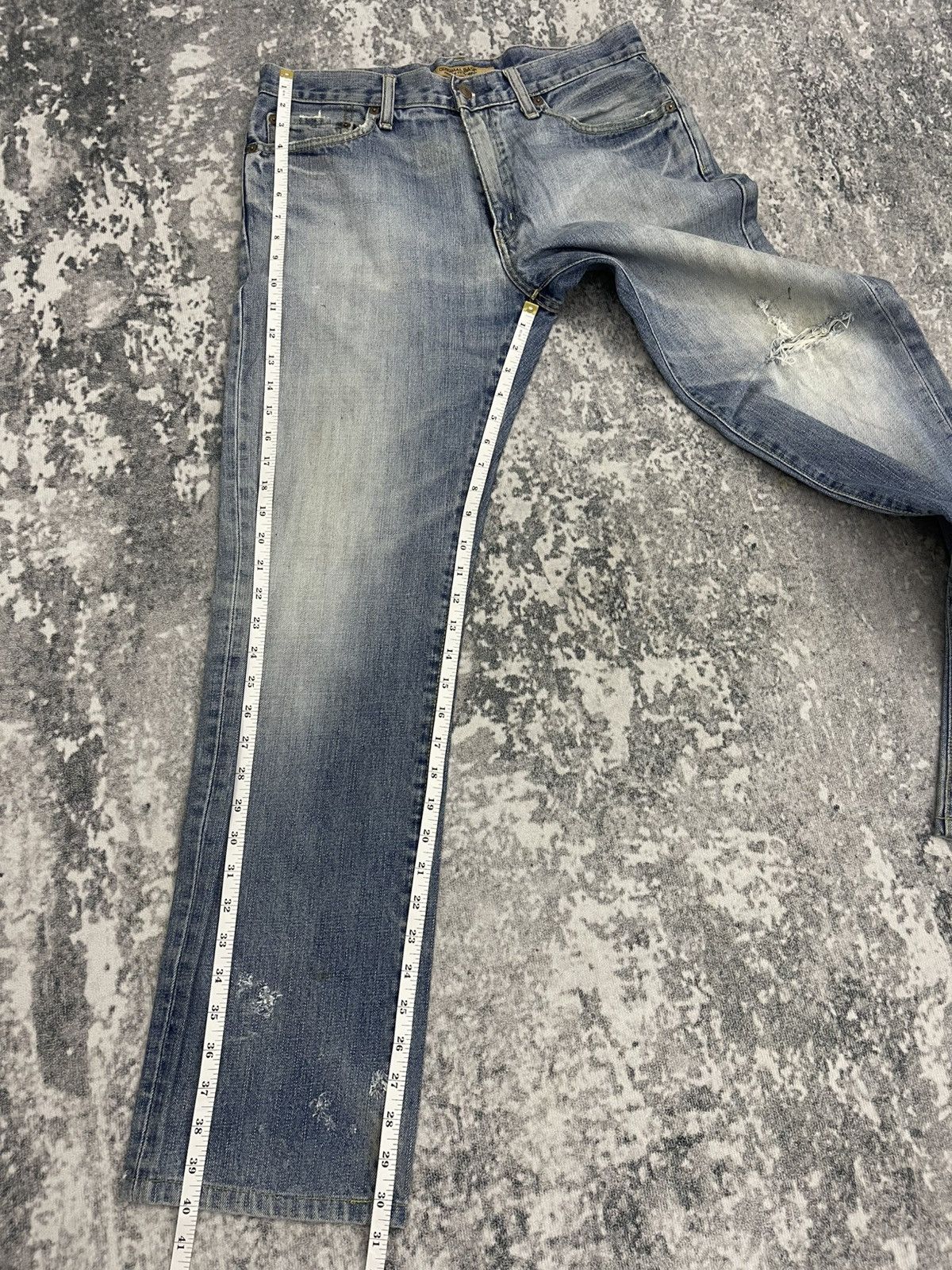 Uniqlo Vintage Uniqlo S002 Easy Fit Straight Distressed Denim Size US 31 - 13 Thumbnail