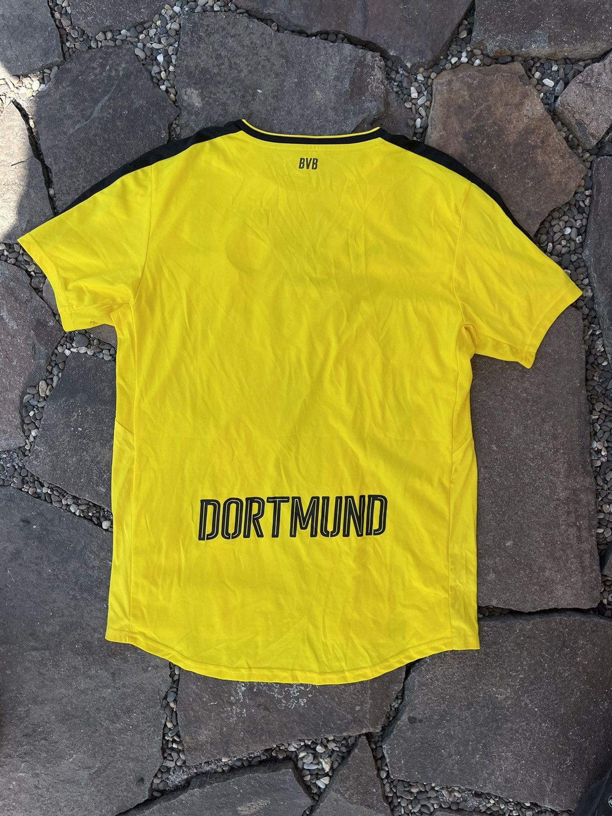 Puma 2016 Puma Borrusia Dortmund evonic soccer jersey Size US L / EU 52-54 / 3 - 7 Thumbnail