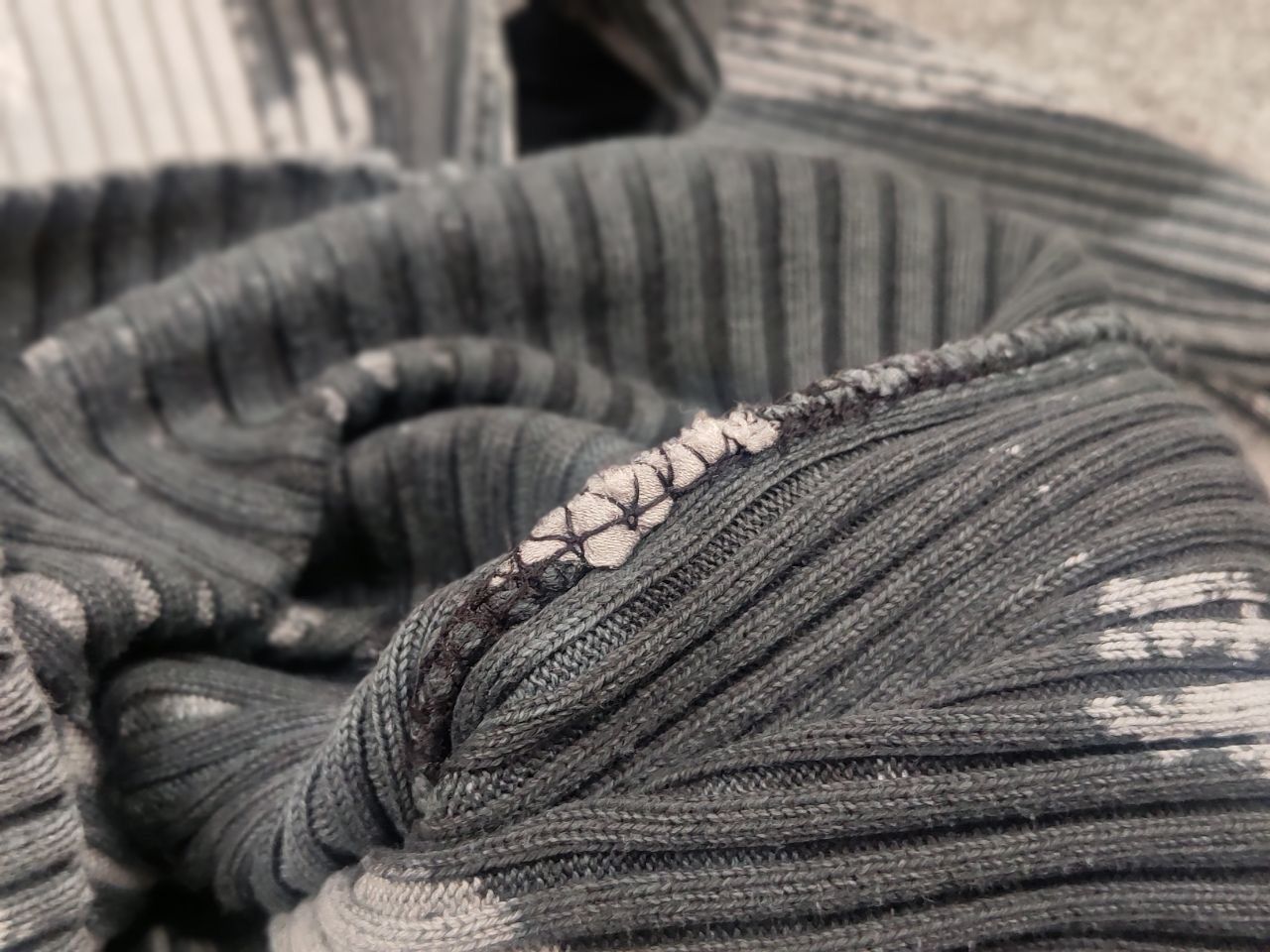 If Six Was Nine Vintage Opium l.g.b. Style Ribbed Sweater with print Y2K Size US M / EU 48-50 / 2 - 14 Thumbnail
