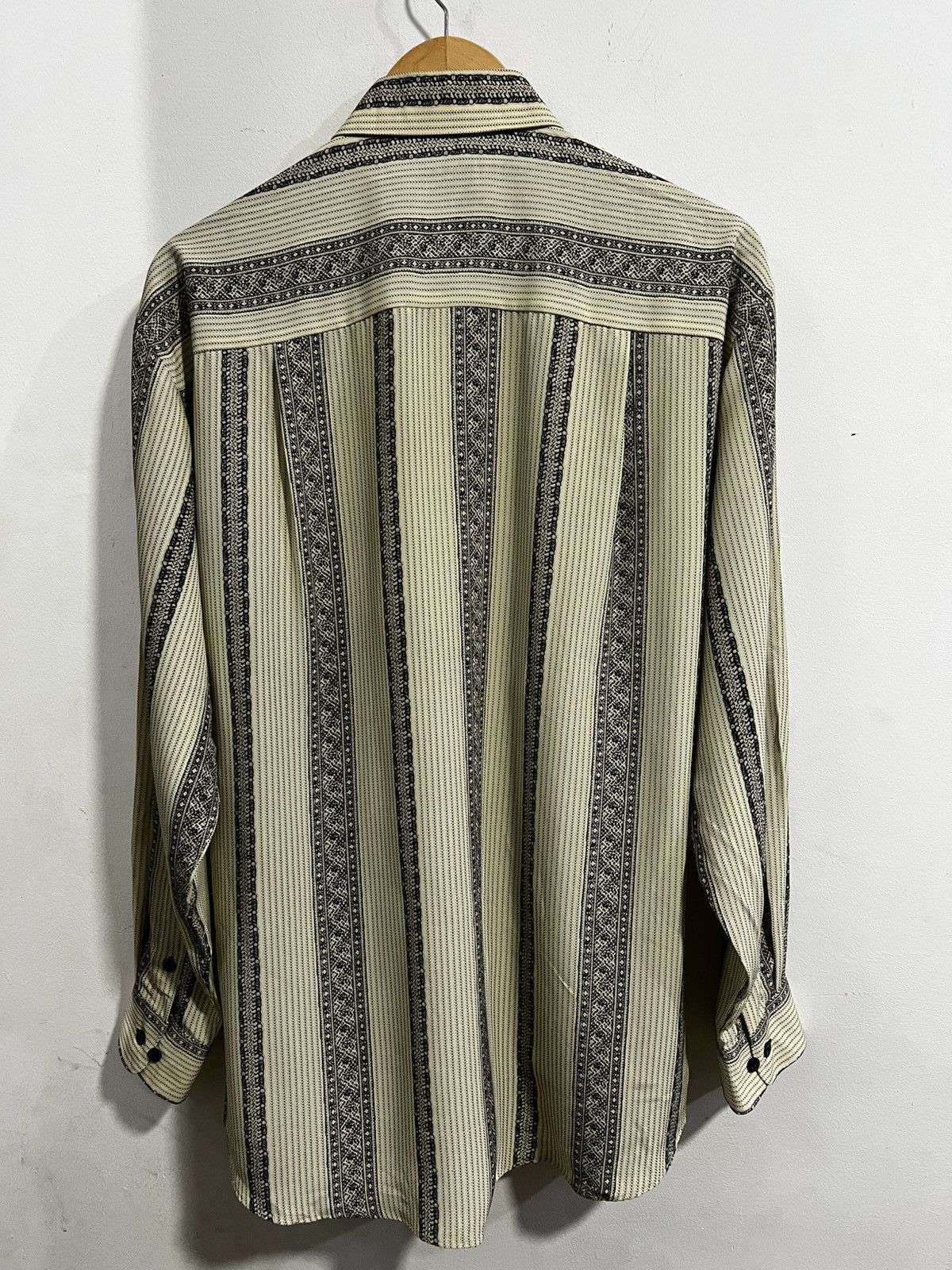 Balenciaga Balenciaga Poly Silk Button Down Casual Shirt Size US L / EU 52-54 / 3 - 2 Thumbnail