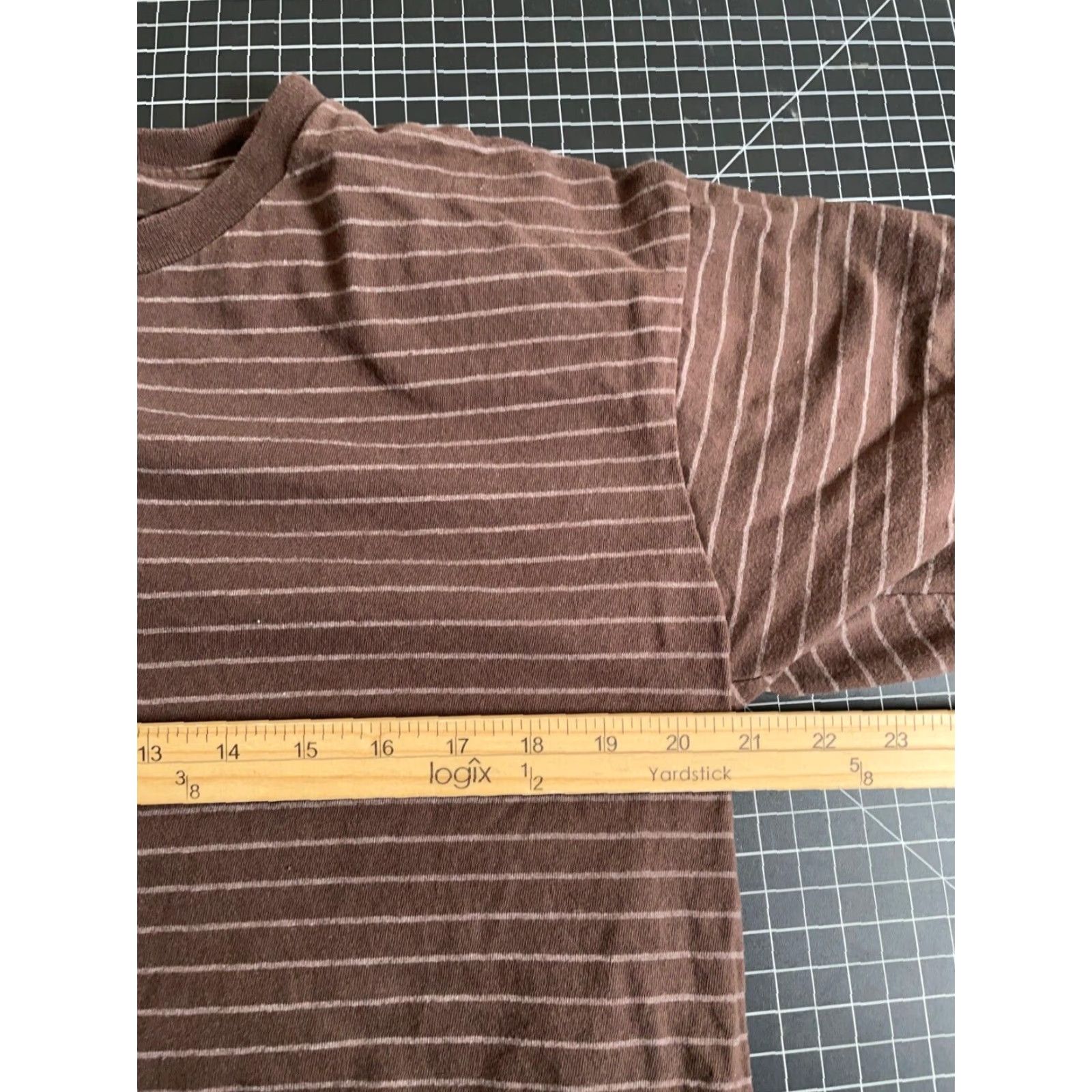Vintage VINTAGE T-Shirt Men Brown Striped Pattern Y2K Skulls Eagle Print Adult Large Preshrunk Regular Fit Size US L / EU 52-54 / 3 - 5 Thumbnail