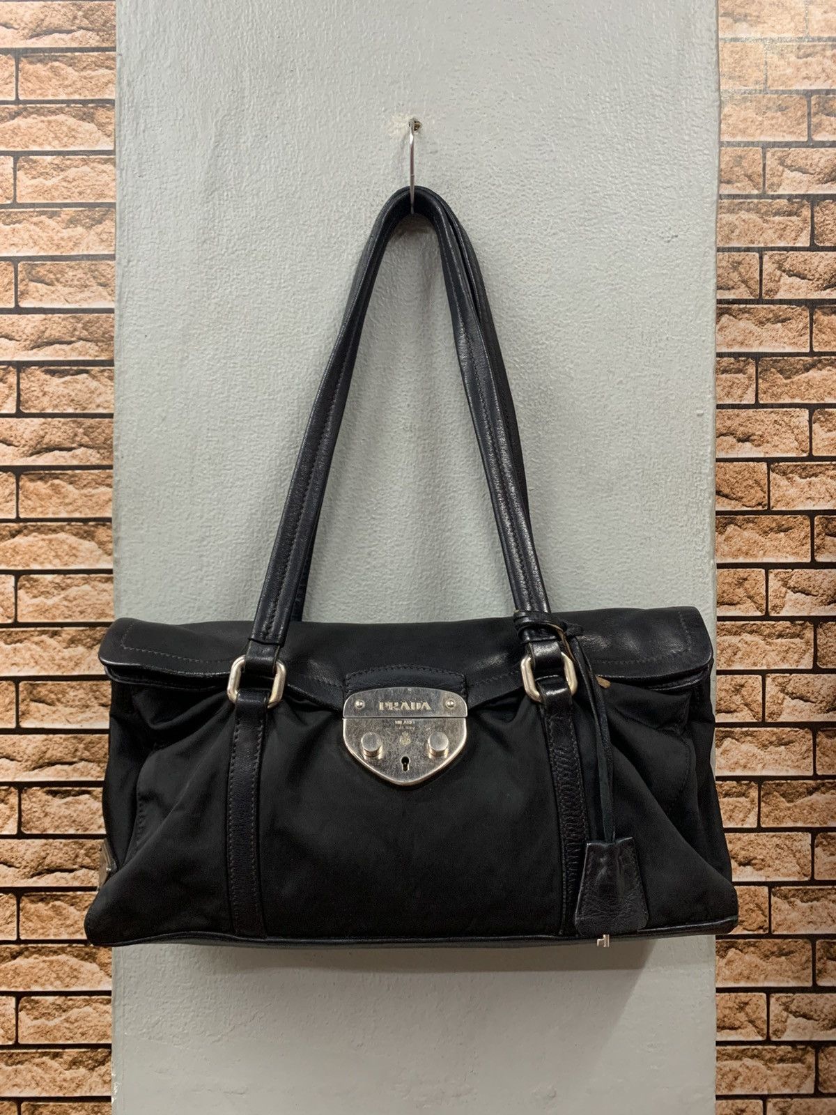 Prada Prada leather nylon bag Size ONE SIZE - 1 Thumbnail