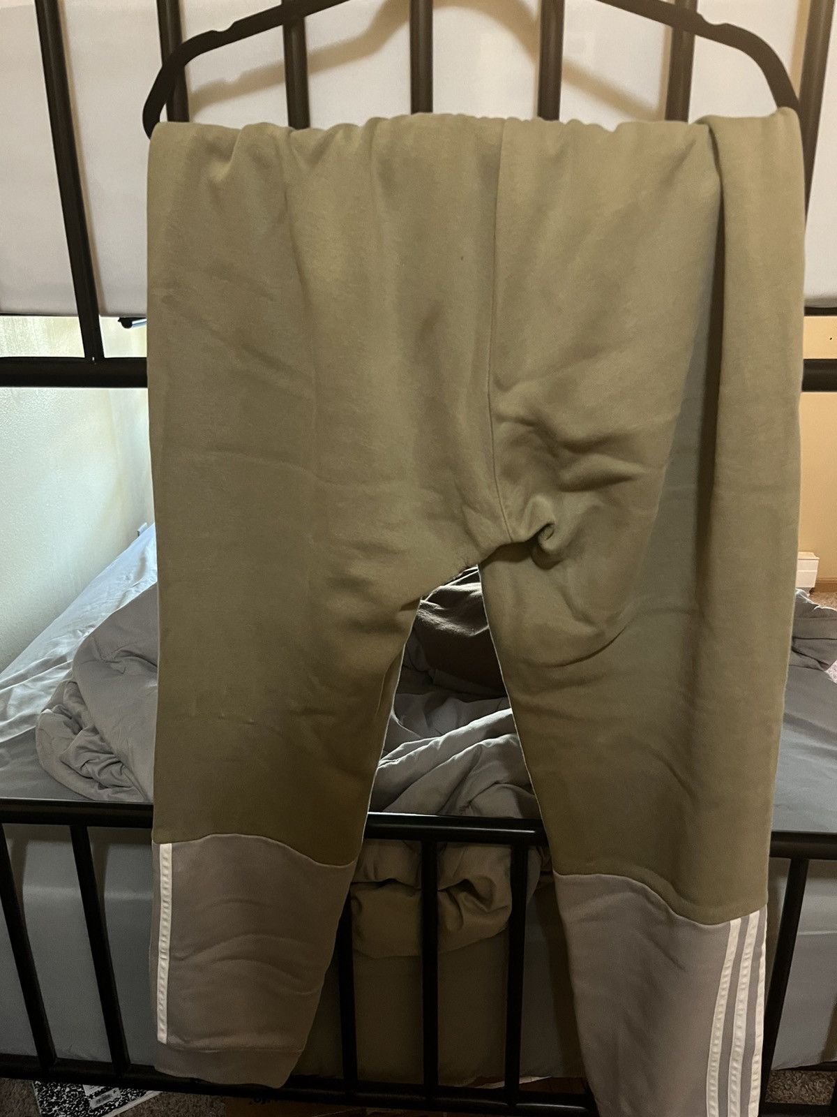 Adidas Adiddas Sweats Size US 36 / EU 52 - 2 Thumbnail