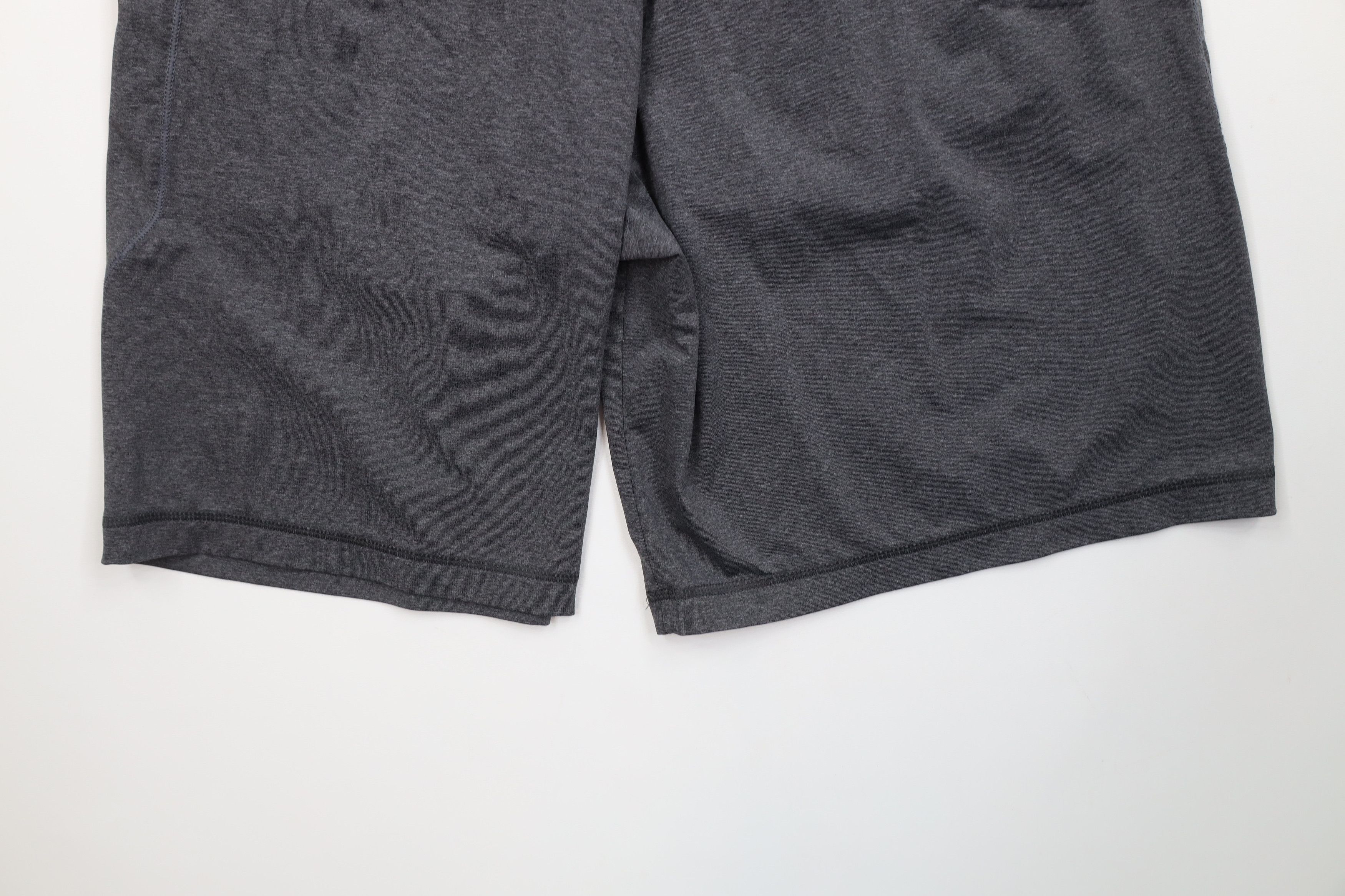 Under Armour Under Armour Loose Gym Basketball Shorts Heather Gray Size 34" / US 12 / IT 48 - 12 Thumbnail