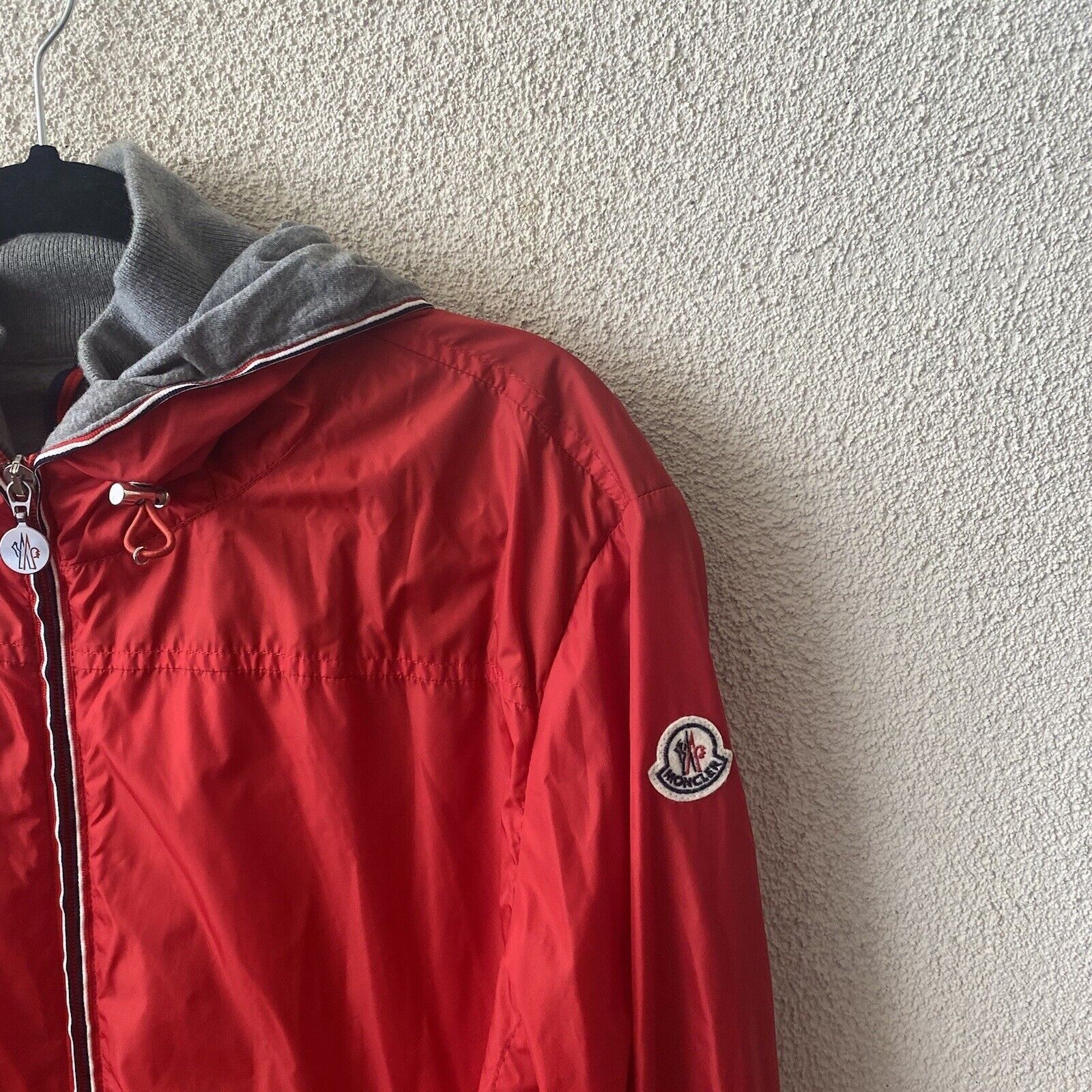 Moncler MONCLER Men’s Jacket Red Urville Giubutto Nylon Windbreaker Size US M / EU 48-50 / 2 - 2 Thumbnail