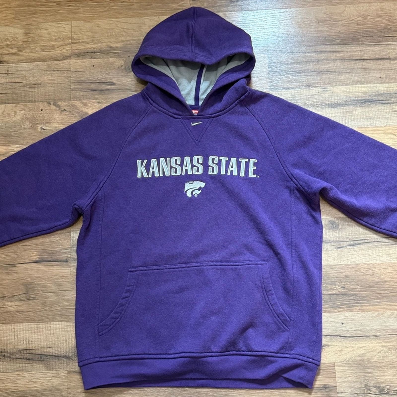 Nike 90s Nike Team Kansas State Center Swoosh Hoodie Sweatshirt Size US S / EU 44-46 / 1 - 2 Thumbnail