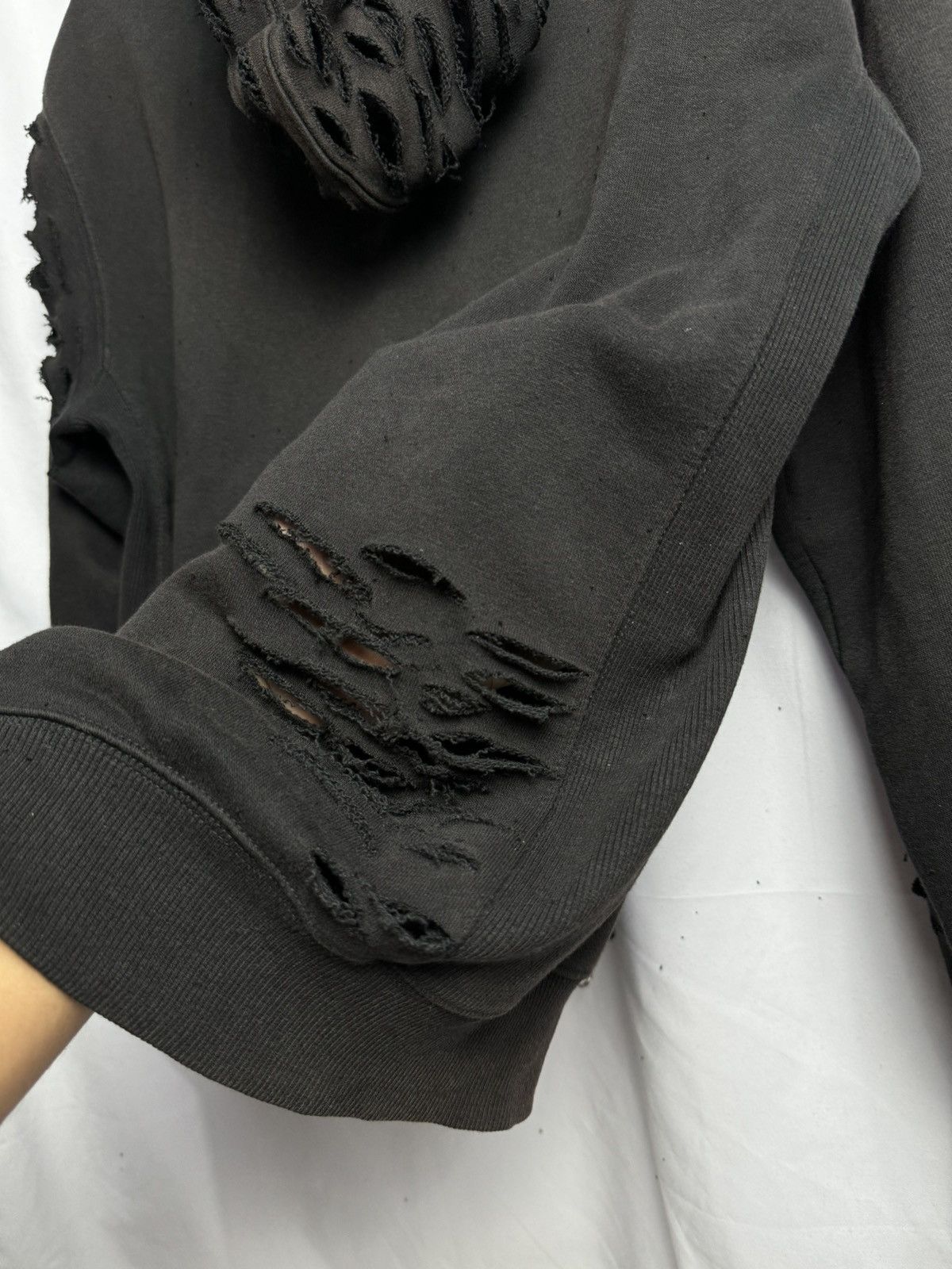 Beauty Beast Distressed Japanese Hoodie GU Black Faded lgb ifsix style Size US XL / EU 56 / 4 - 7 Thumbnail