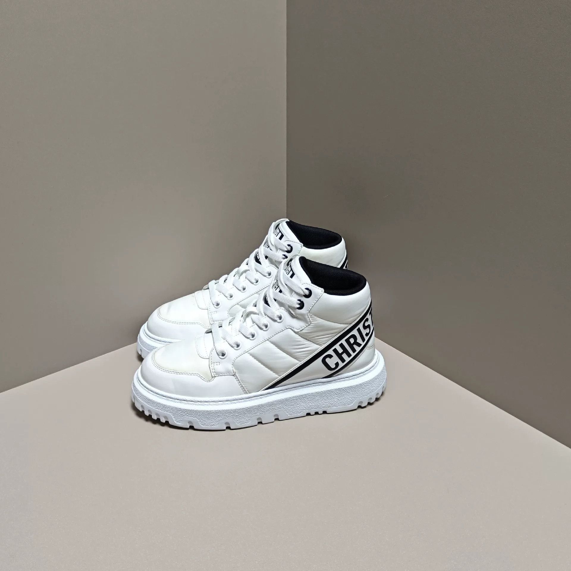 Dior Dior Lowtop Sneakers us_5 Women Size US 5 / IT 35 - 1 Thumbnail