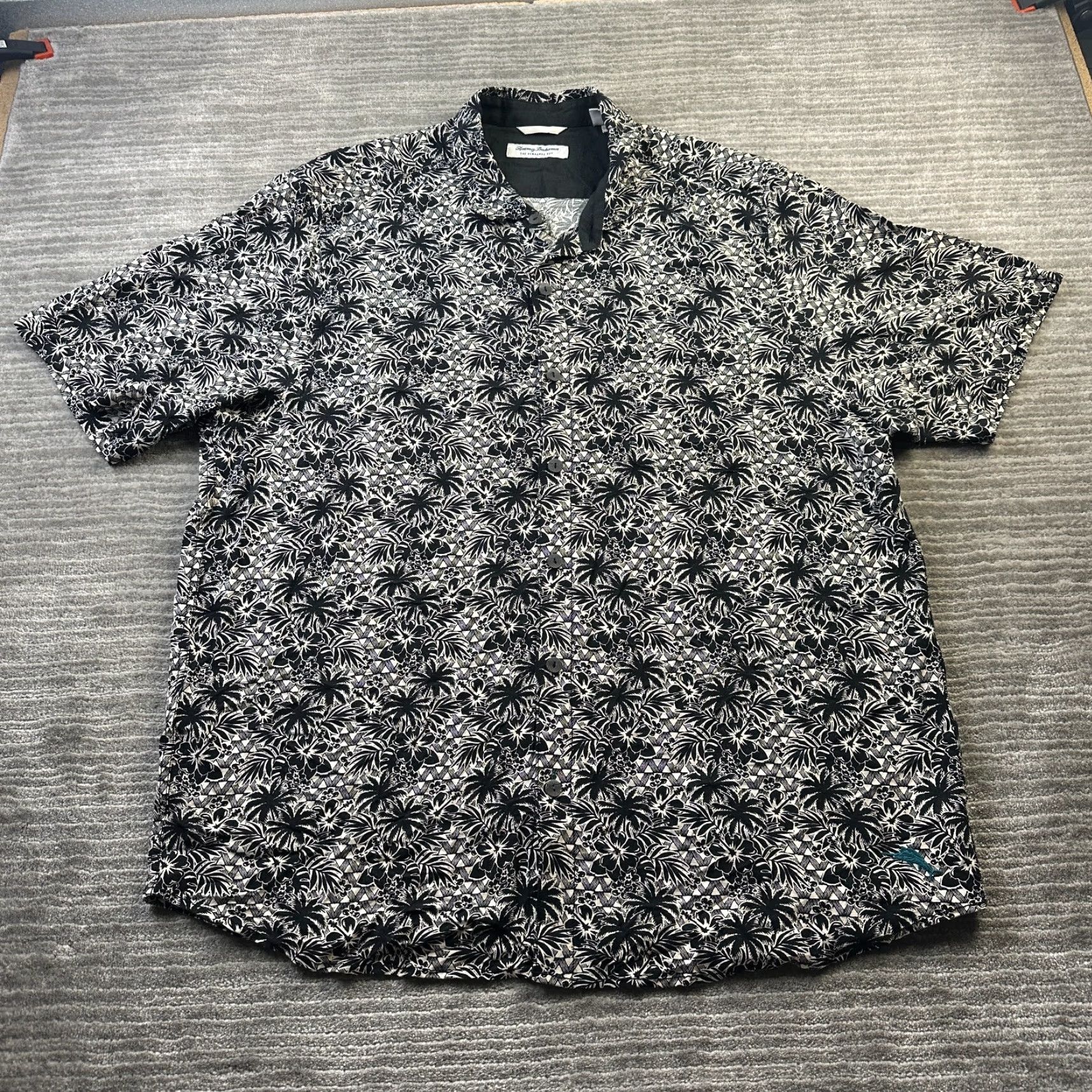 Tommy Bahama Tommy Bahama Shirt Mens 2XL Short Sleeve Black Camp Veracruz Cay Size US XXL / EU 58 / 5 - 2 Thumbnail