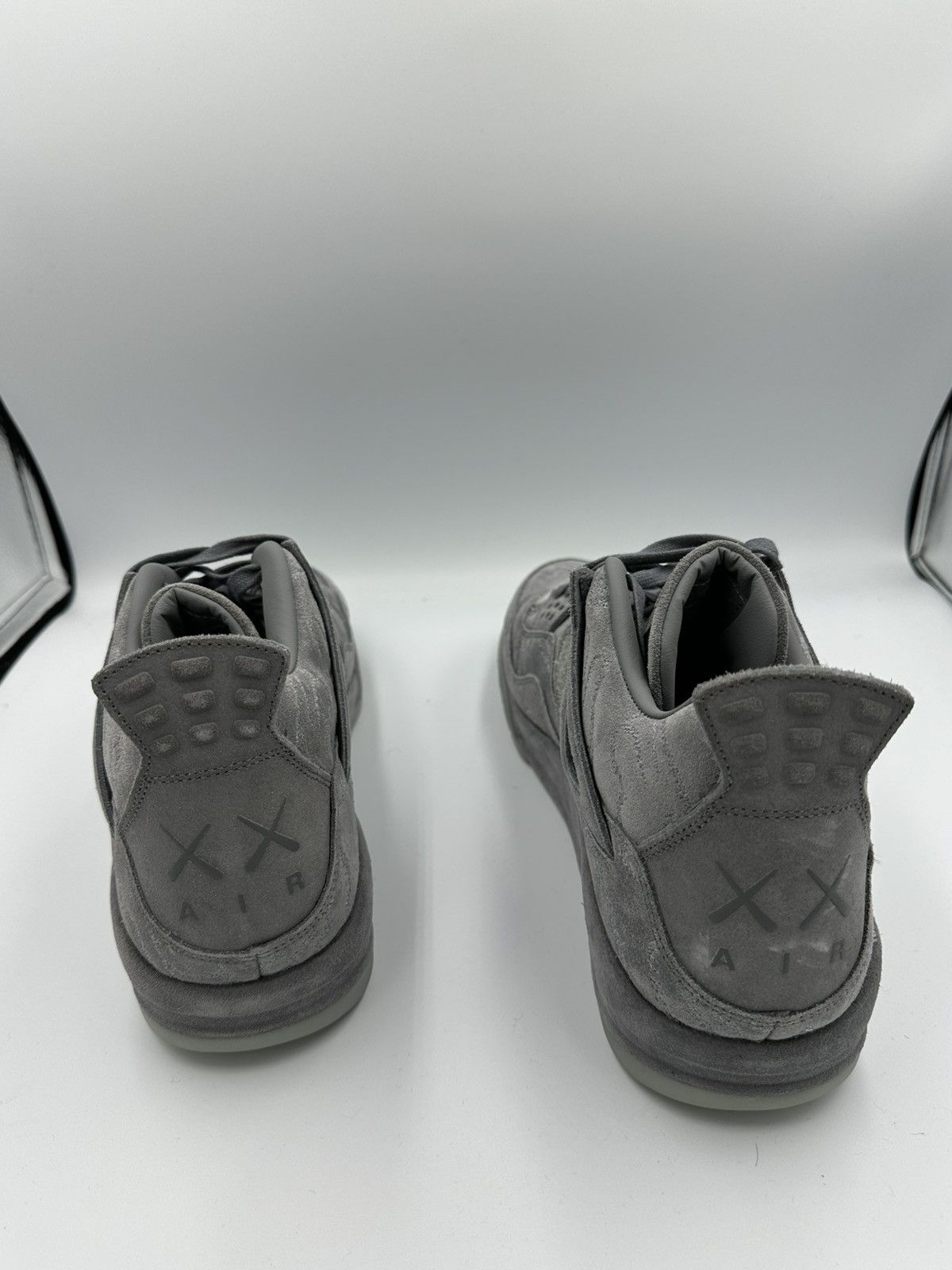 Jordan Brand × Kaws Jordan 4 x Kaws Size US 13 / EU 46 - 4 Thumbnail