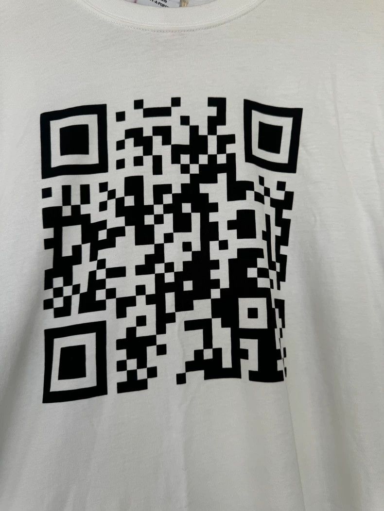 Vetements Vetements18Fw QR Code Short Sleeve 2503-Nextarrow Size US M / EU 48-50 / 2 - 3 Thumbnail