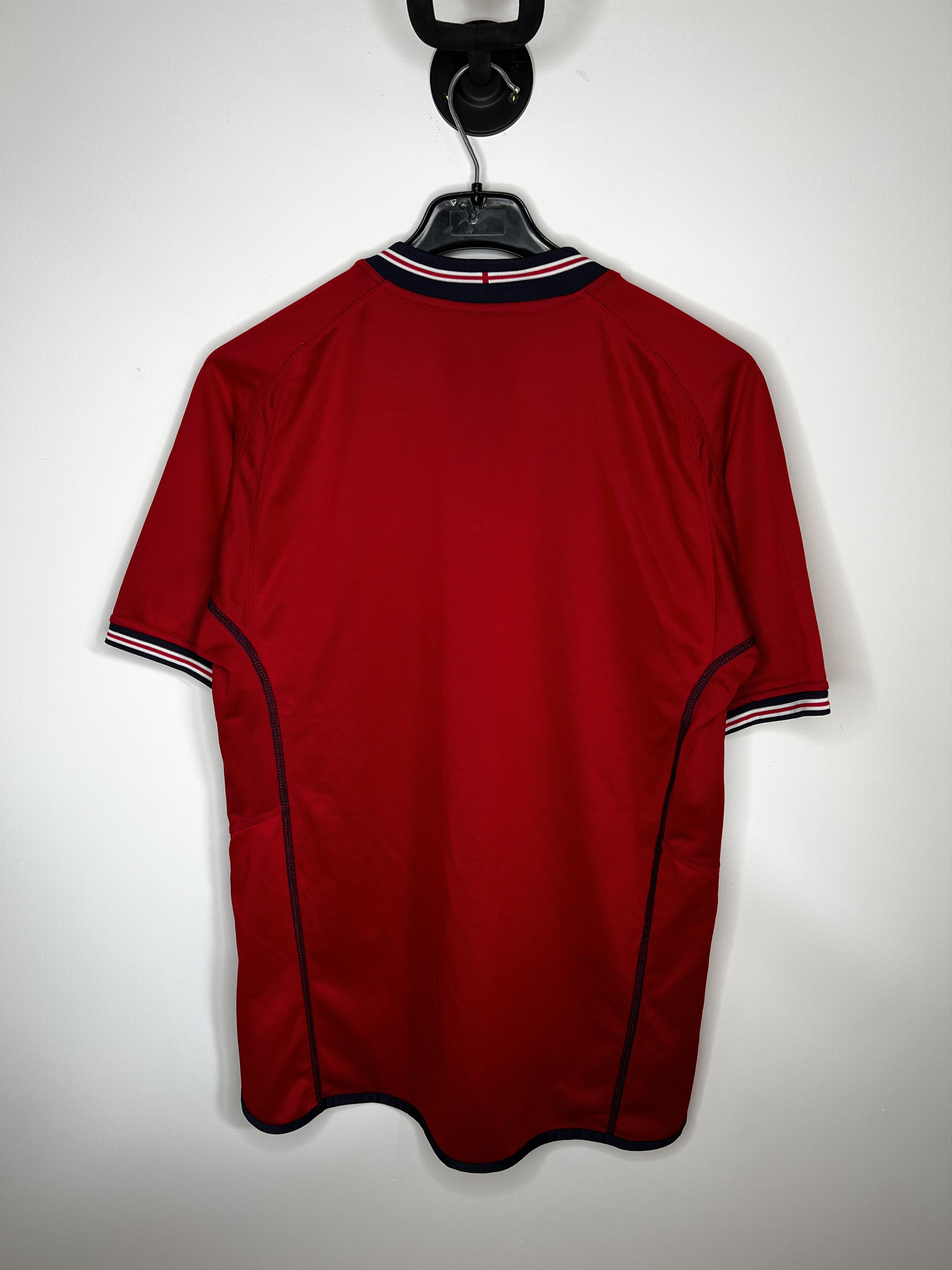 Umbro ENGLAND TEAM 2002 2004 HOME FOOTBALL SHIRT SOCCER JERSEY Size US L / EU 52-54 / 3 - 2 Thumbnail