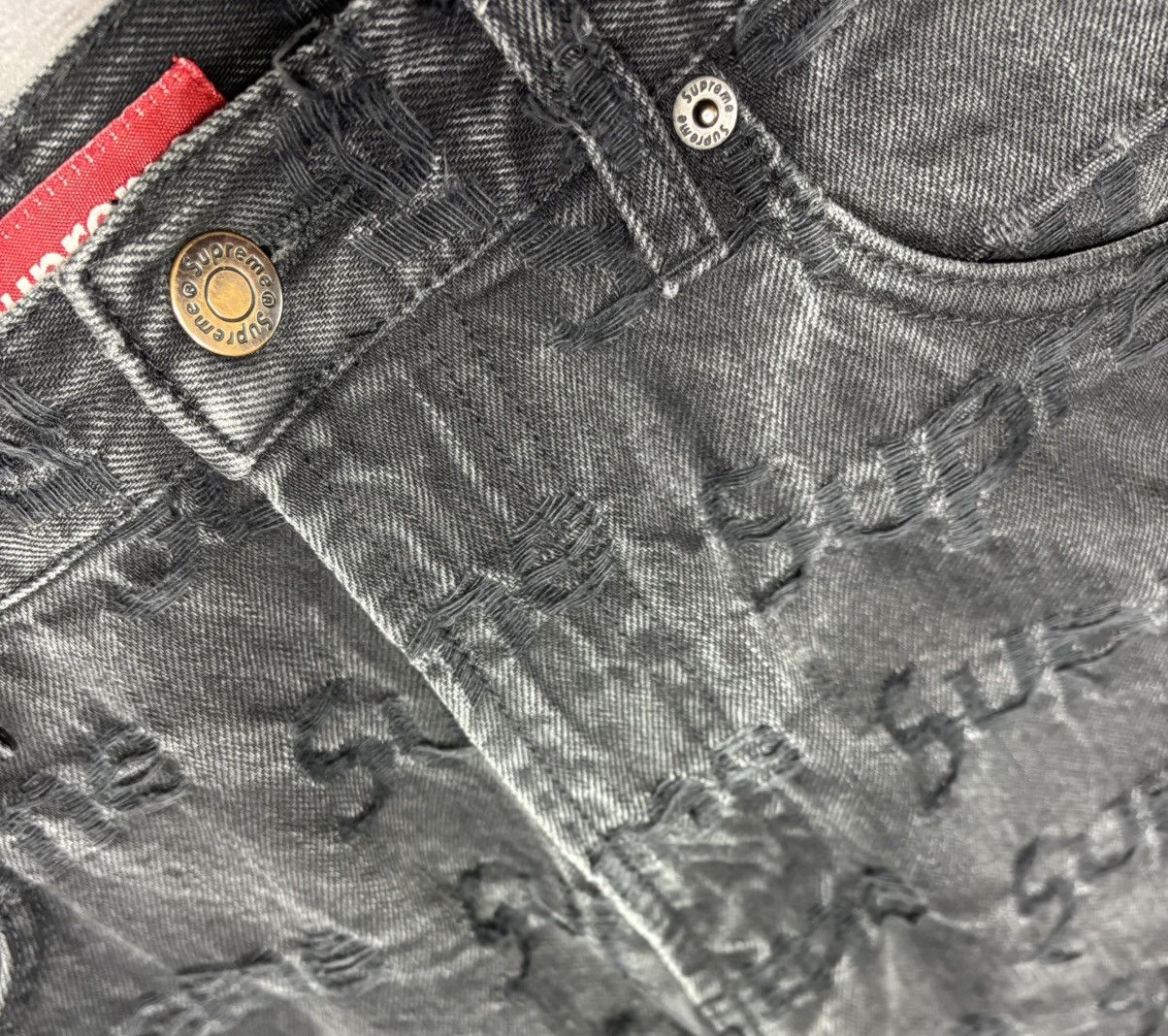 Supreme Supreme Frayed Logo Regular Jean Black (SS21) Size US 32 / EU 48 - 4 Thumbnail