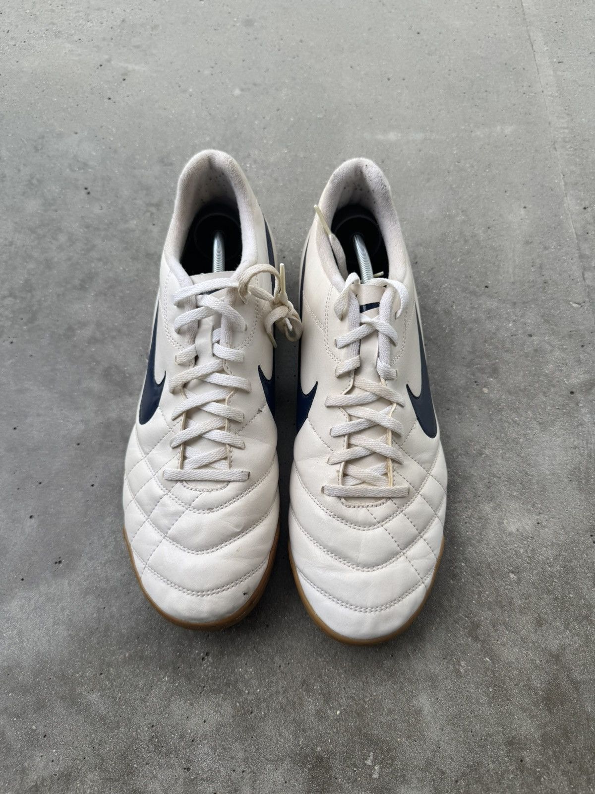 Nike Vintage Nike Tiempo 2012 in Mint Condition Streetwear soccer Size US 11.5 / EU 44-45 - 3 Thumbnail