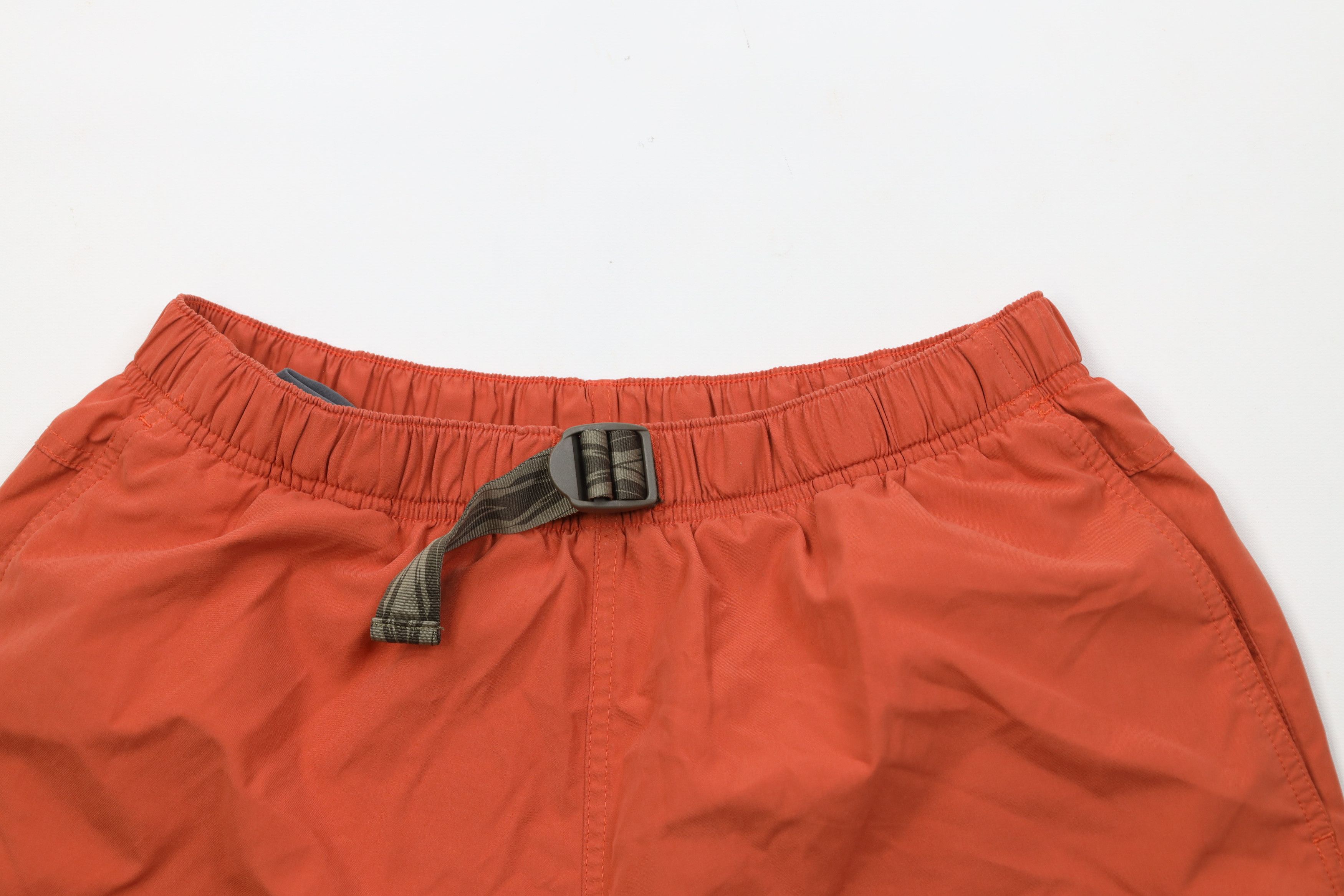 Columbia Vintage Y2K Columbia Spell Out Belted Lined Trekking Shorts Size US 32 / EU 48 - 2 Thumbnail
