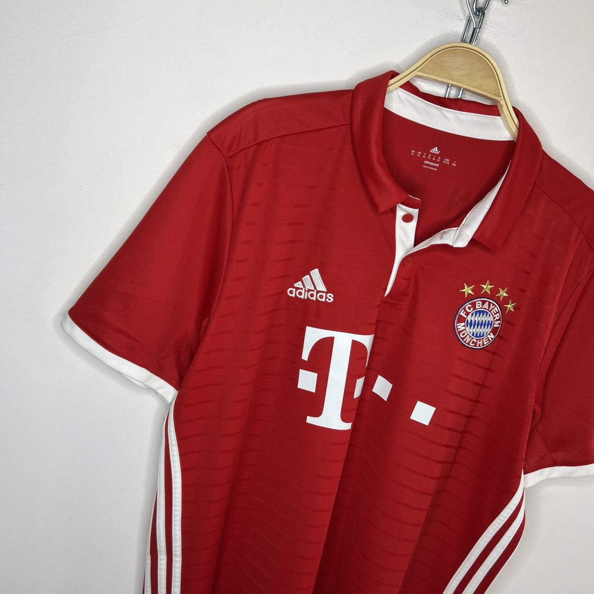 Adidas Adidas FC Bayern Munchen Jersey Tee Tshirt Red Size US XL / EU 56 / 4 - 3 Thumbnail