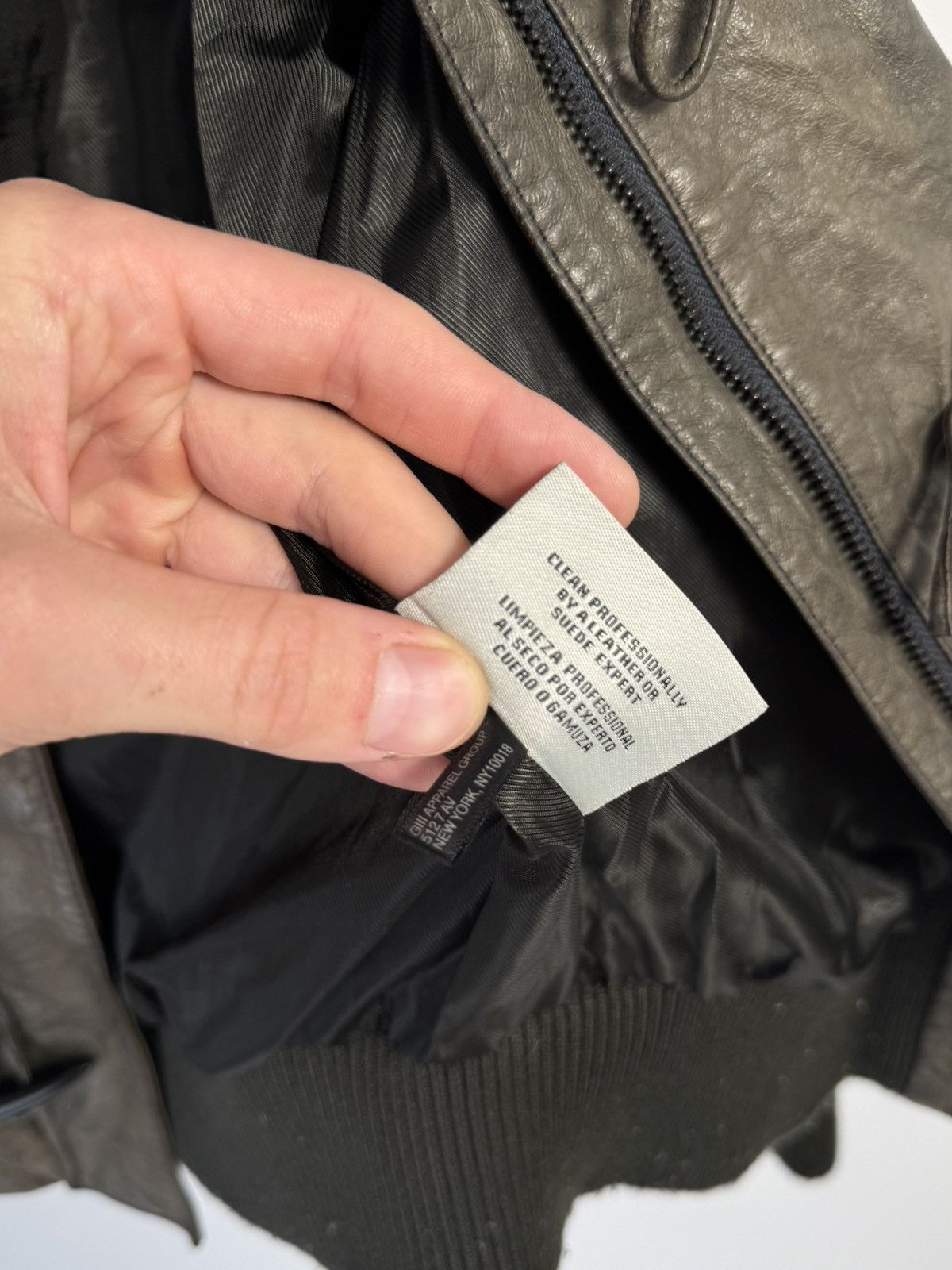 Levi's Levi’s Vintage Leather Jacket Y2K style hype women’s Size M / US 6-8 / IT 42-44 - 15 Thumbnail