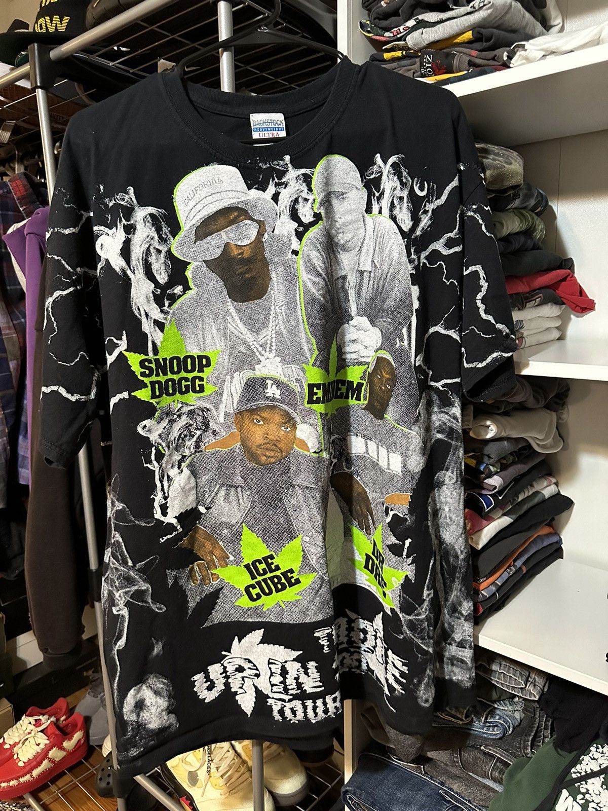 image of Vintage Aop Up In The Smoke 2000 Tour Backstockco Rap Tee in Black, Men's (Size XL)