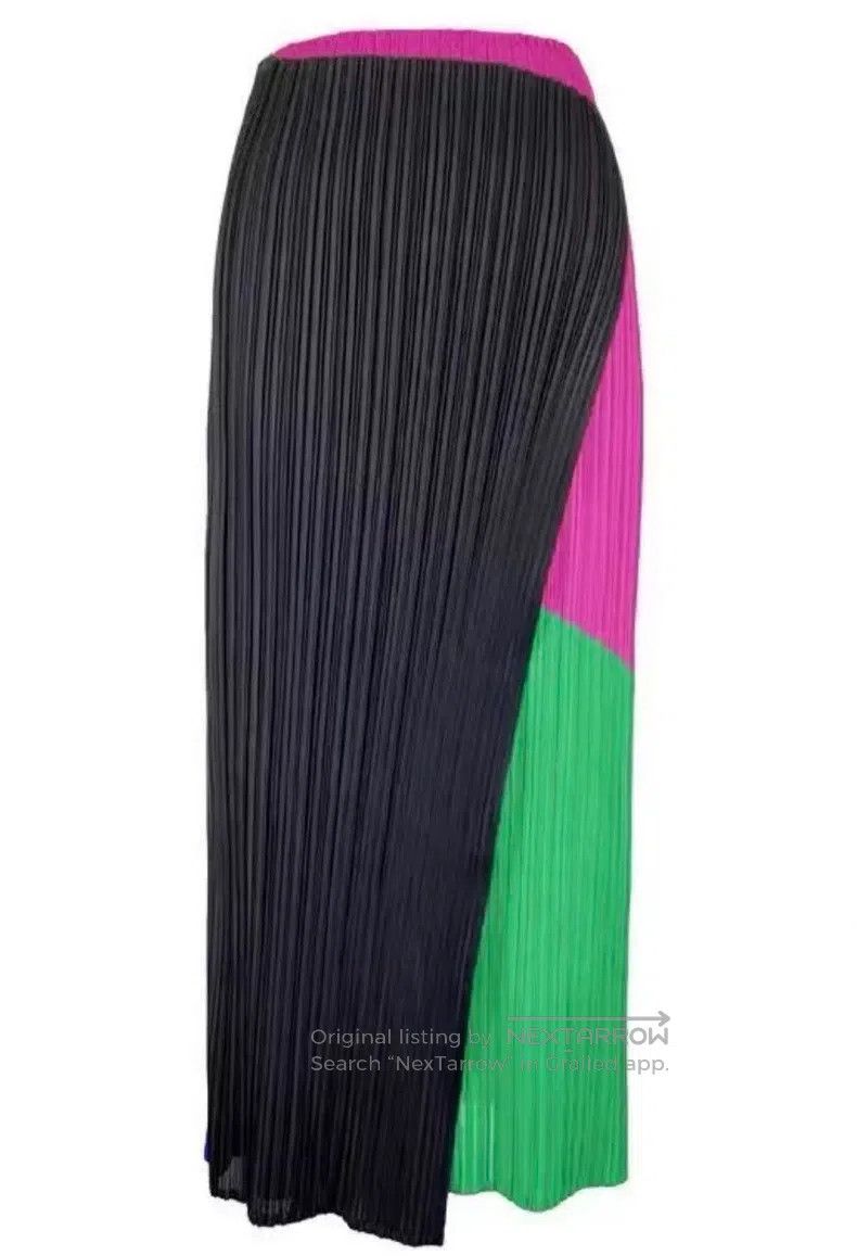 Issey Miyake size:3 Black Color-block Midi Skirt