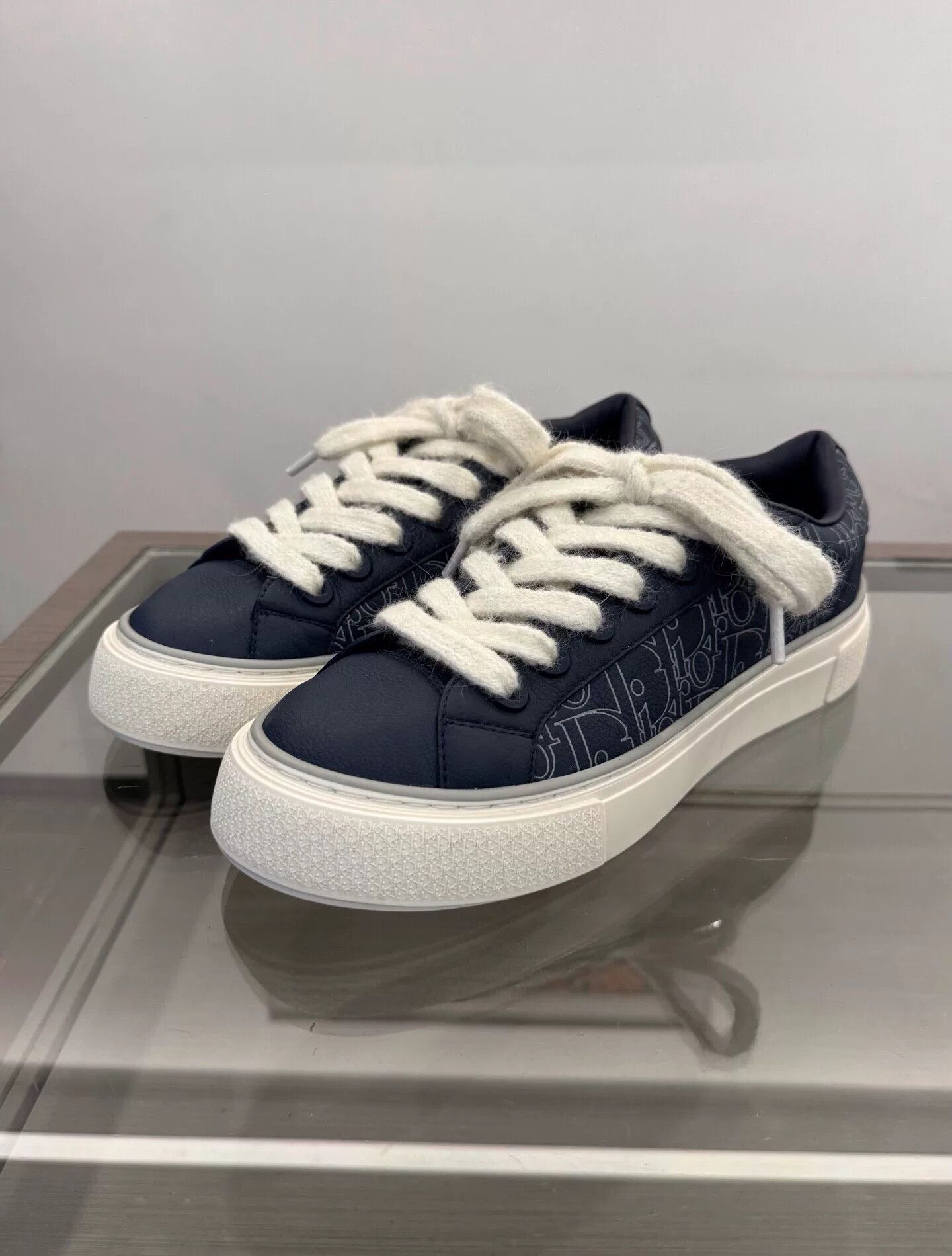 Dior Dior B33 Spin Men's Blue Sneakers Size US 9.5 / EU 42-43 - 1 Thumbnail