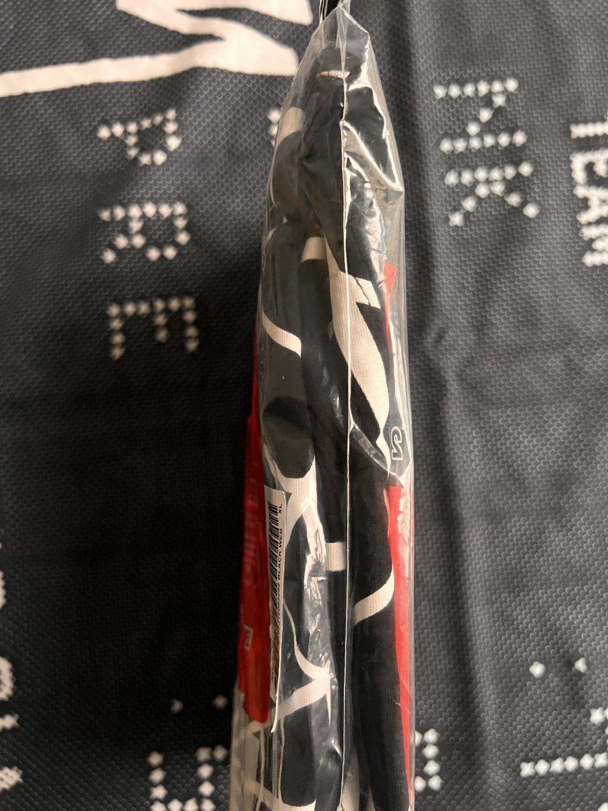 Supreme XL Supreme Marvel Spider-Man Web hanes t-shirt black venom Size US XL / EU 56 / 4 - 8 Thumbnail