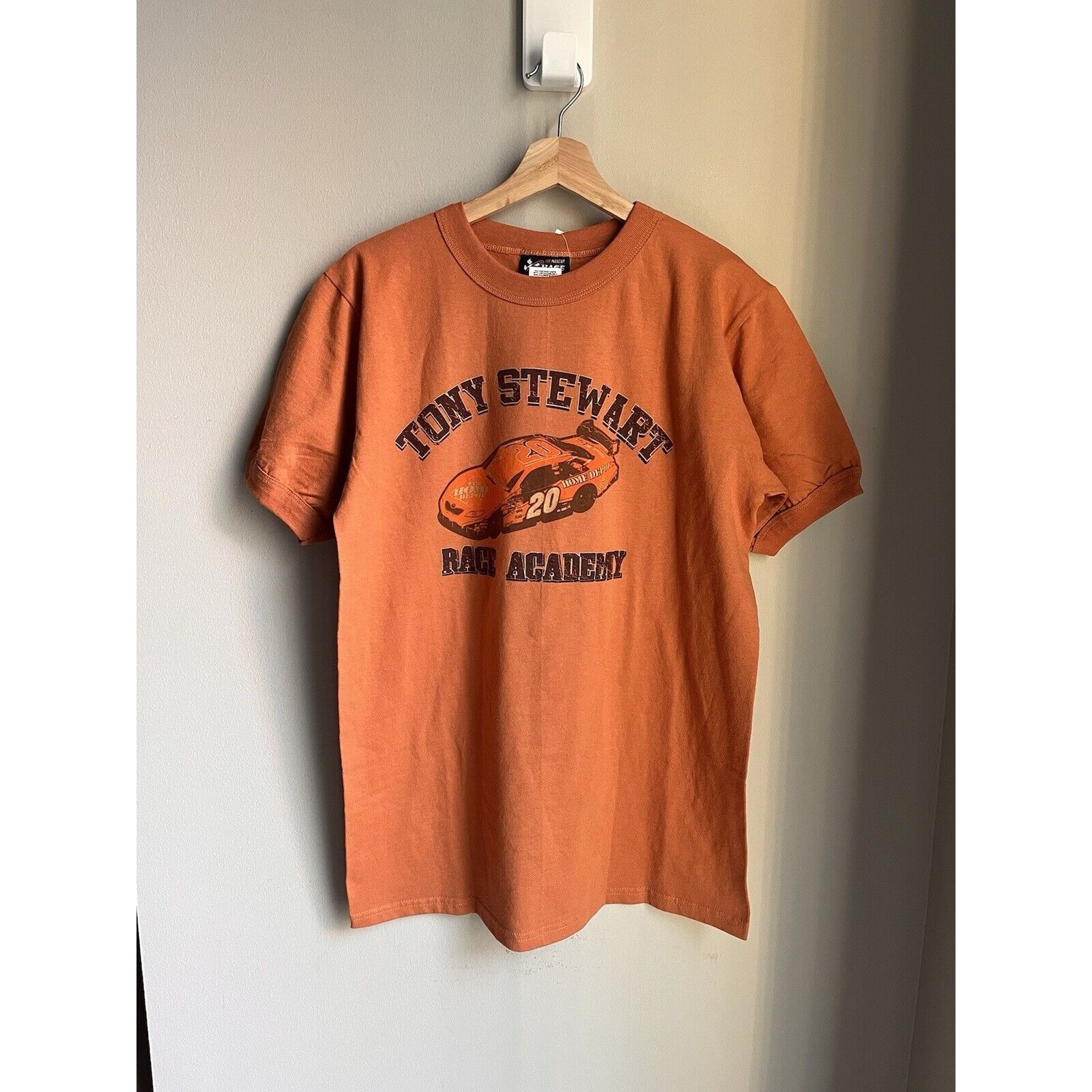 NASCAR NEW VINTAGE NASCAR TONY STEWART #20 RACE ACADEMY T SHIRT M Size US M / EU 48-50 / 2 - 2 Thumbnail