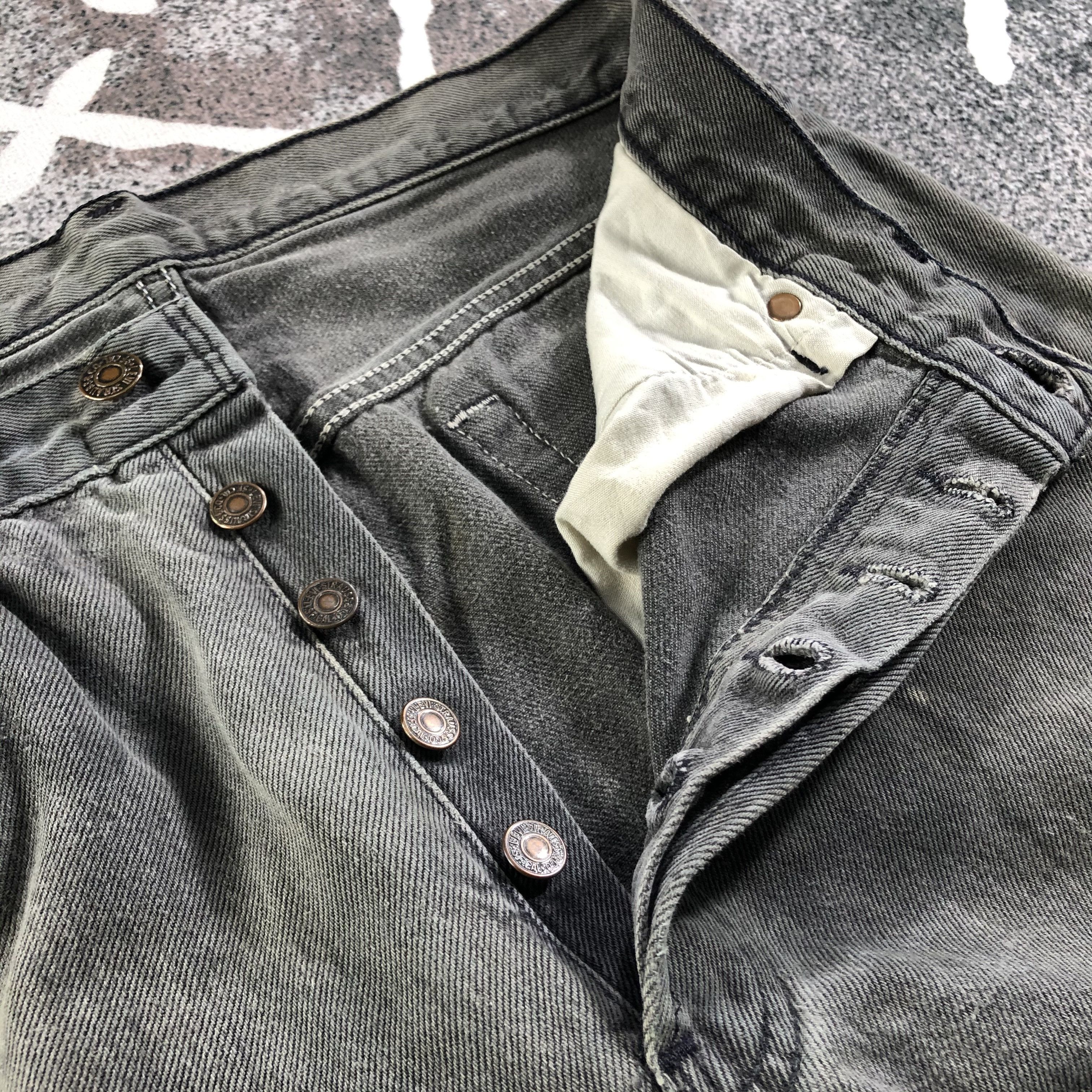 Levi's Vintage Levis 501 Jeans Faded Black Denim KJ2433 Size US 32 / EU 48 - 7 Thumbnail