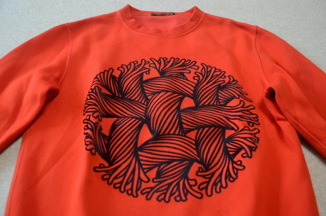Louis Vuitton LV Red Isetan Exclusive Knot Sweatshirt XL Size US XL / EU 56 / 4 - 2 Thumbnail