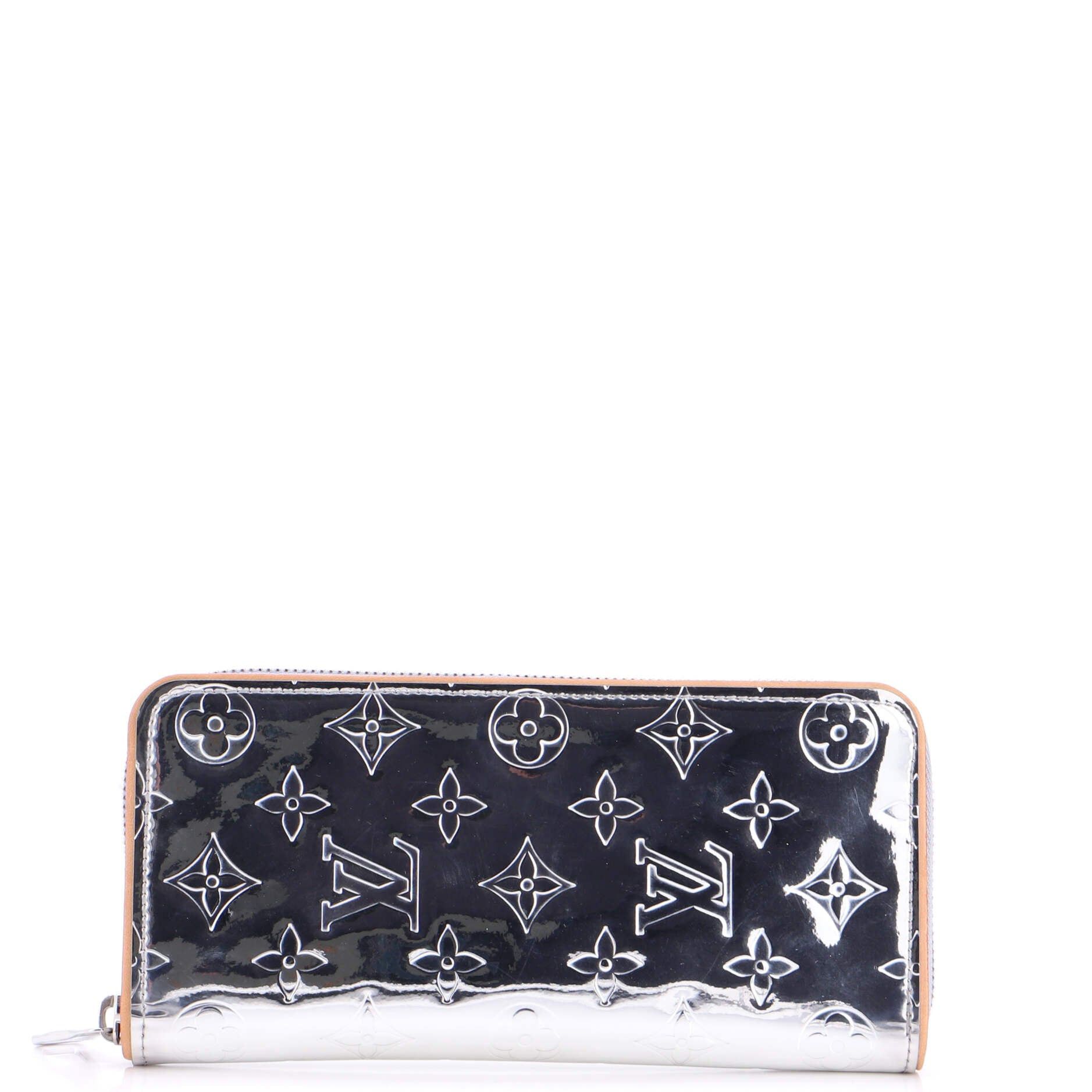 Louis Vuitton Zippy Wallet Size ONE SIZE - 1 Thumbnail