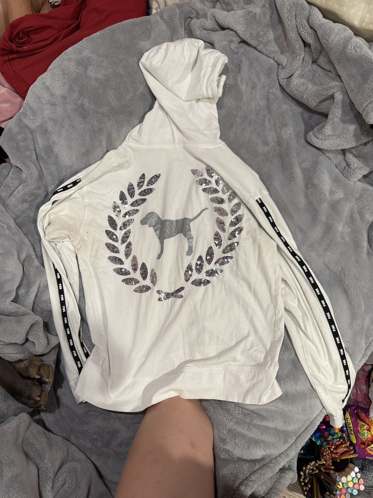 Victoria's Secret sparkly hoodie Size XS / US 0-2 / IT 36-38 - 3 Thumbnail