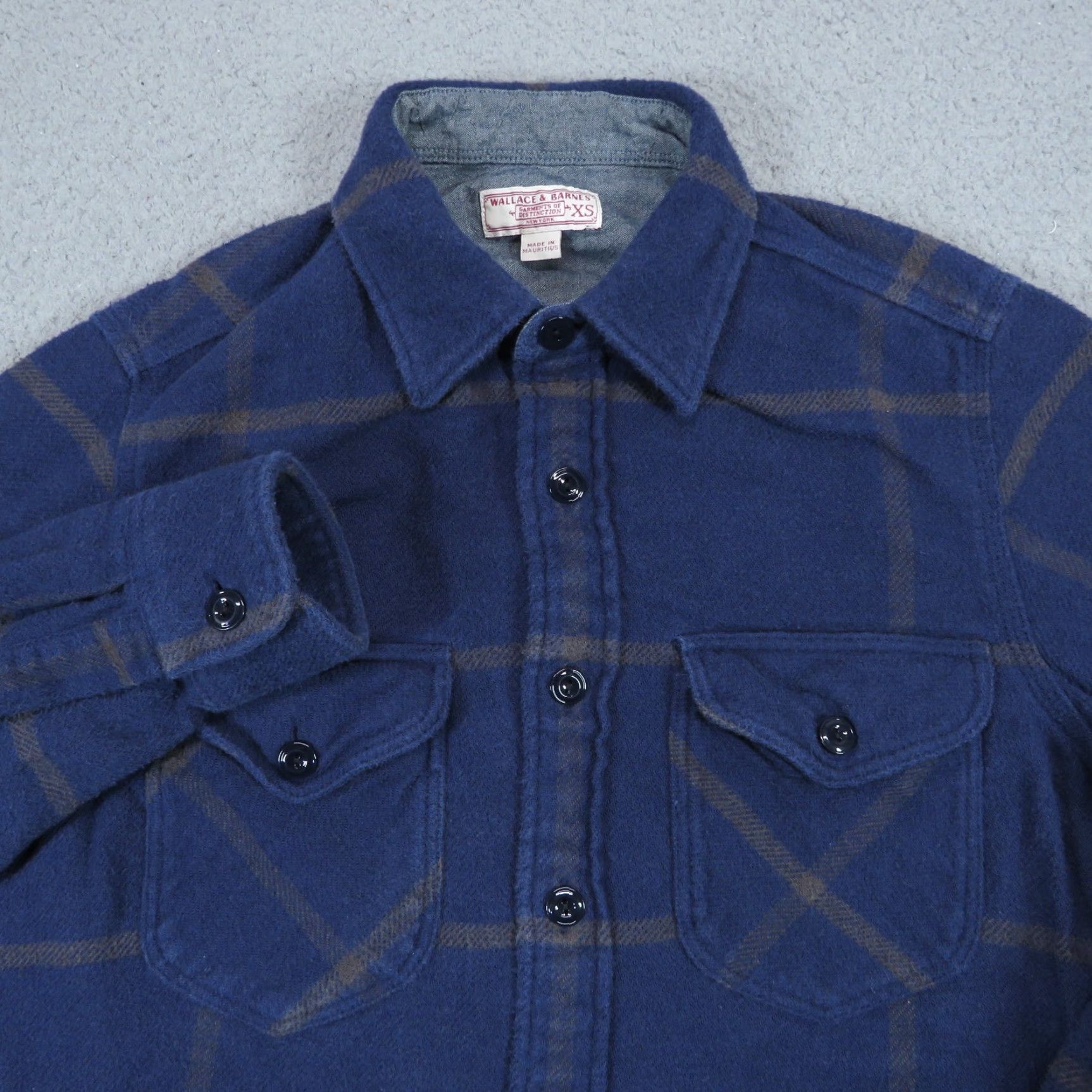 Wallace & Barnes Wallace & Barnes Flannel Shirt Mens XS Navy Plaid Heavyweight Thick Button-Up Casual Workwear Size US XS / EU 42 / 0 - 2 Thumbnail