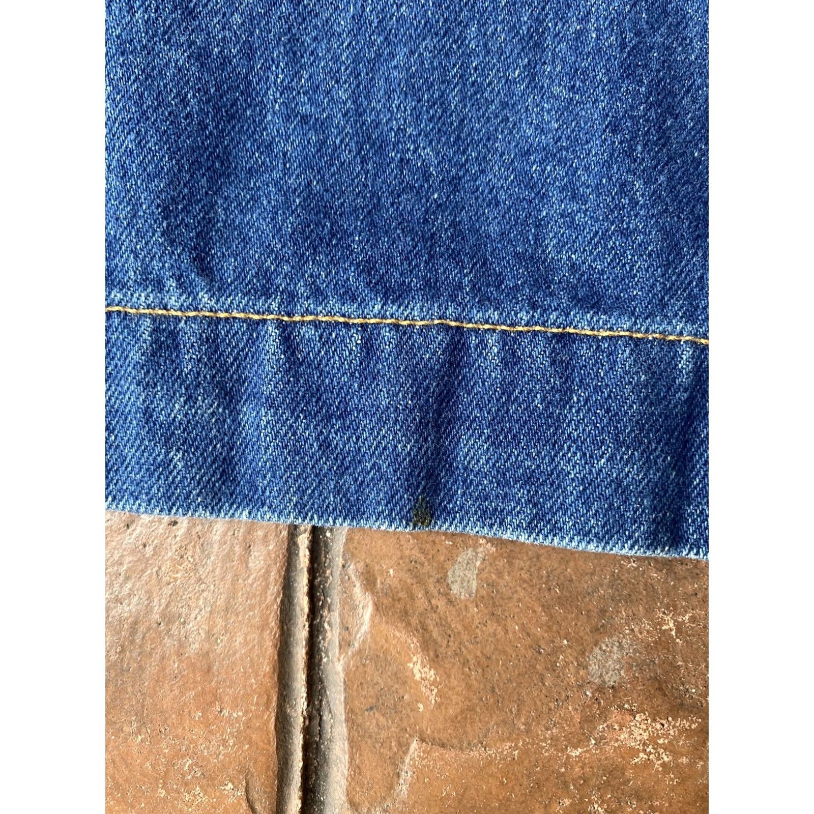 Levi's VINTAGE Levi's Denim Jean Midi Skirt Womens 3 Knee Length Blue 90s A-Line Pockets Buttons Zipper 3 Plus Size Skirt Mens Womens Girls Size 26" / US 2 / IT 38 - 6 Thumbnail