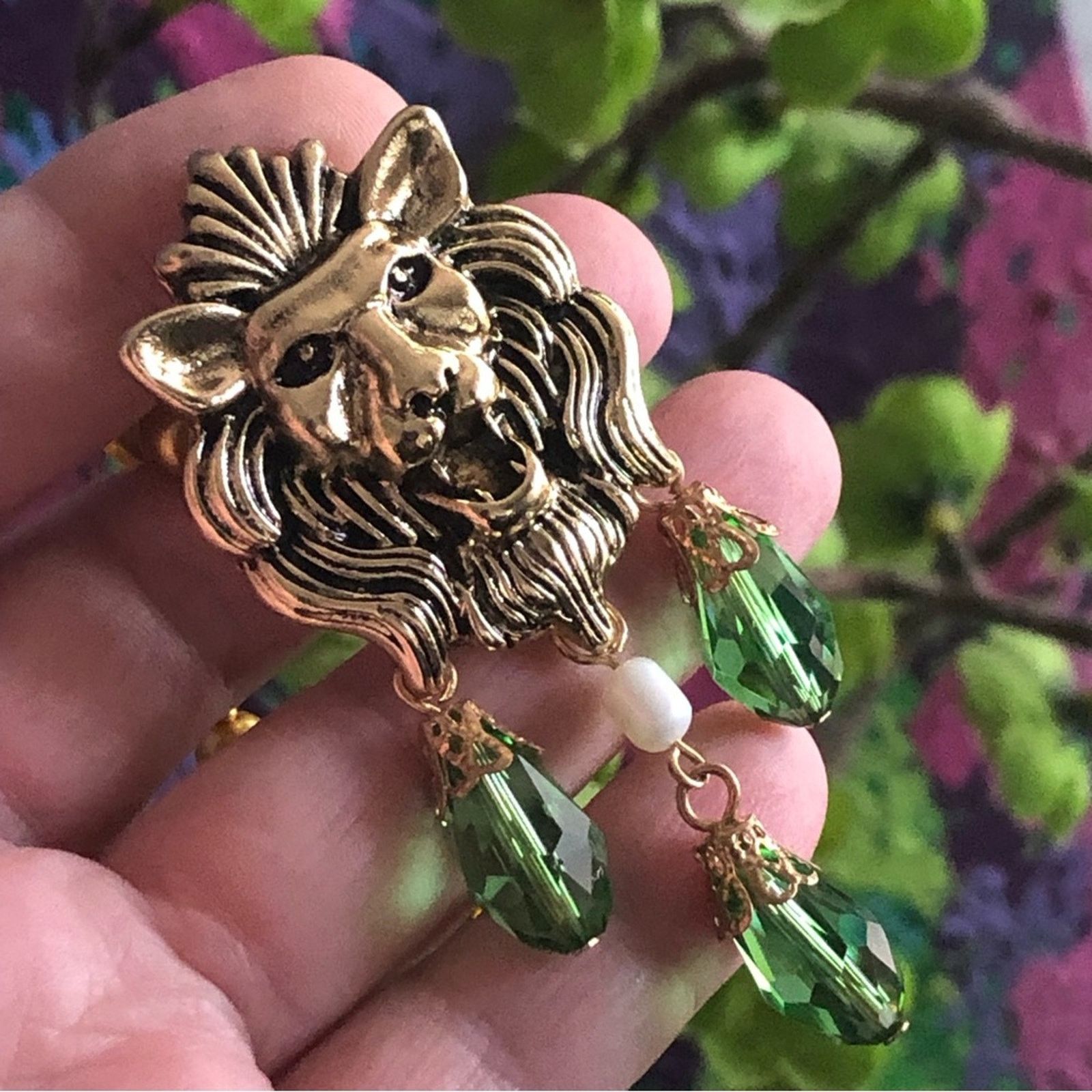 Handmade Handcrafted repurpose growling lion crystal Pearl necklace Size ONE SIZE - 2 Thumbnail