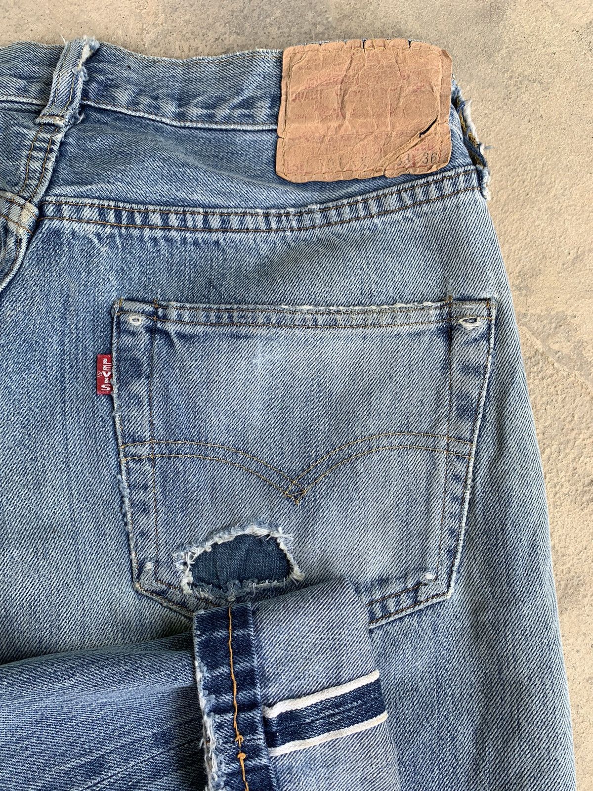 Levi's × Vintage Vintage Levis 501XX 555 Big E Selvedge Distressed Denim Size US 30 / EU 46 - 3 Thumbnail